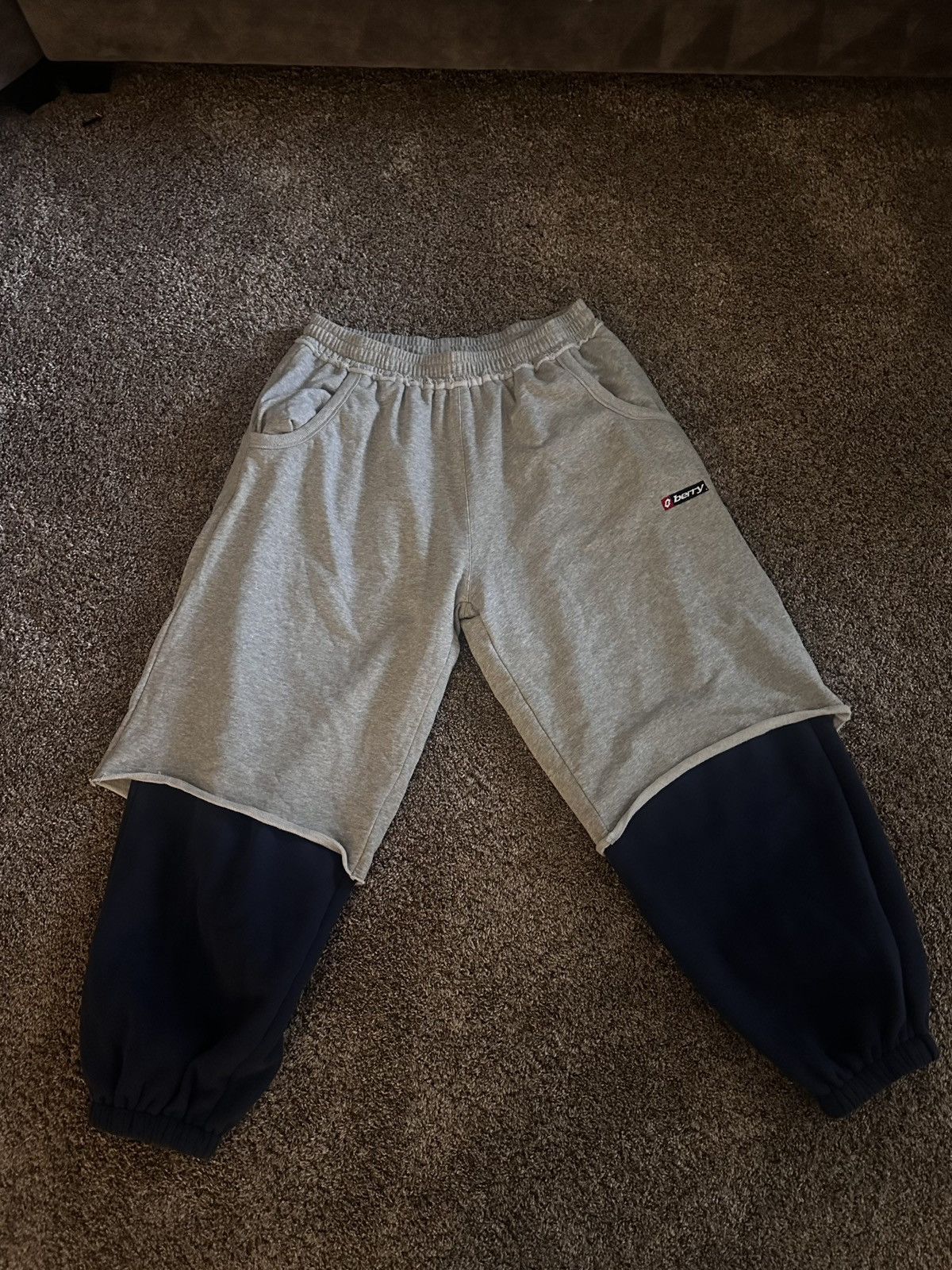 The GV Gallery Raspberry Hills “Mr Miyagi” Sweats Size US 34 / EU 50 - 1 Thumbnail