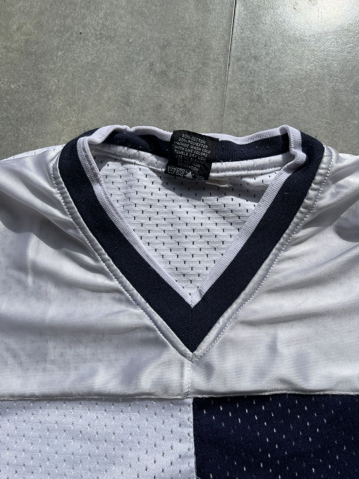 Snoop Dogg White & Navy Blue Snoop Dogg Jersey Early 2000s - Rare Find Size US L / EU 52-54 / 3 - 7 Thumbnail