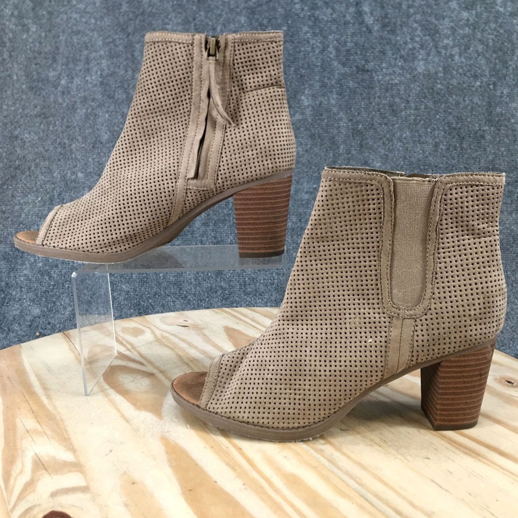Vintage Maurices Boots Womens 10 M Ginger Chelsea Tan Fabric Perforated Peep Toe Block Size US 8 / IT 38 - 2 Thumbnail