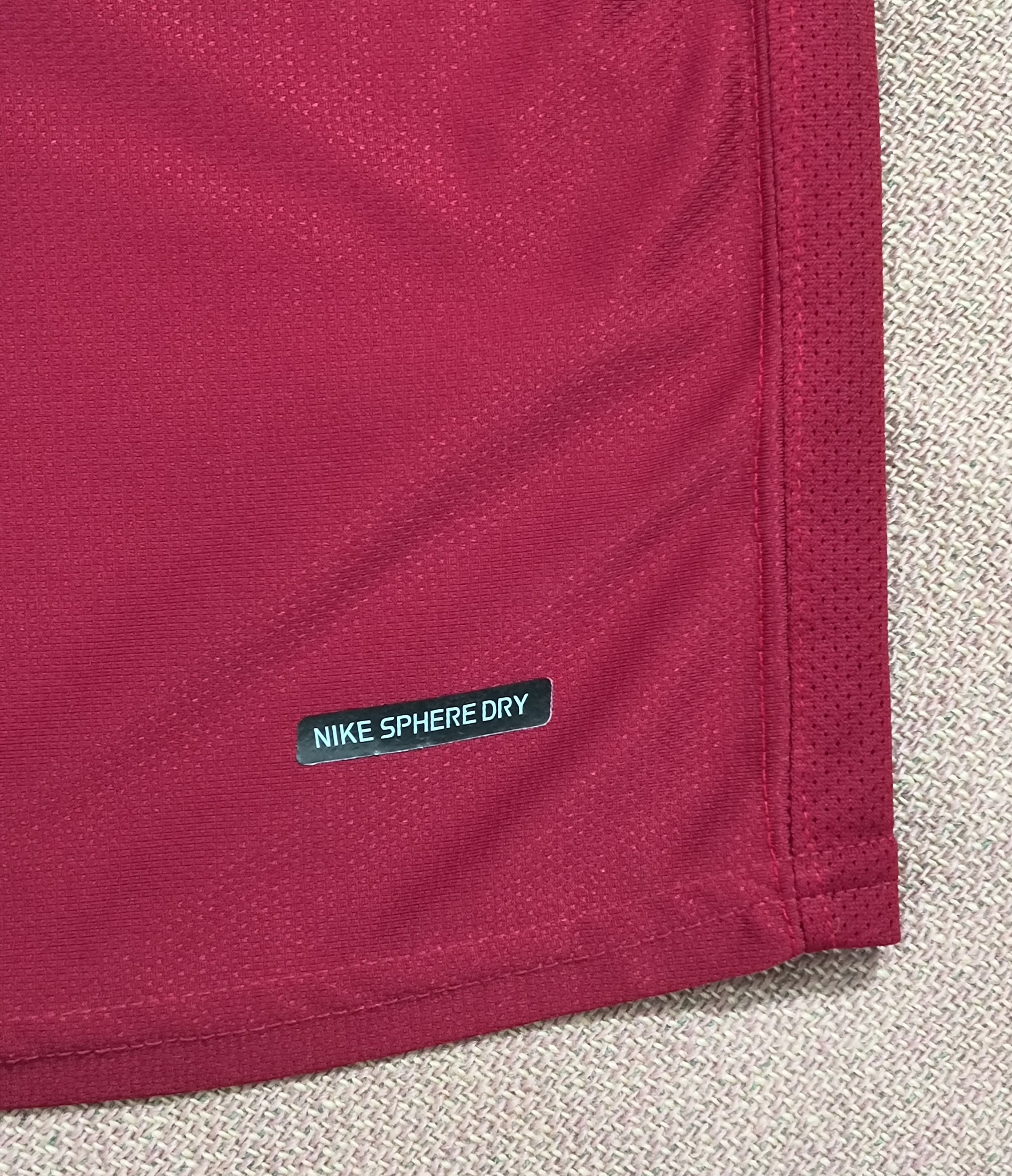 Nike Y2K Nike Portugal Deco #20 2006 soccer decoration jersey Size US M / EU 48-50 / 2 - 5 Thumbnail