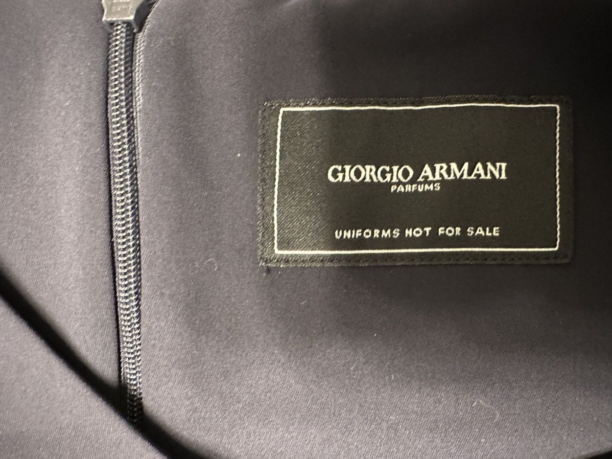 Giorgio Armani Giorgio Armani Parfums Uniform 3/4 Sleeve Blouse-Size 40 Size M / US 6-8 / IT 42-44 - 6 Thumbnail