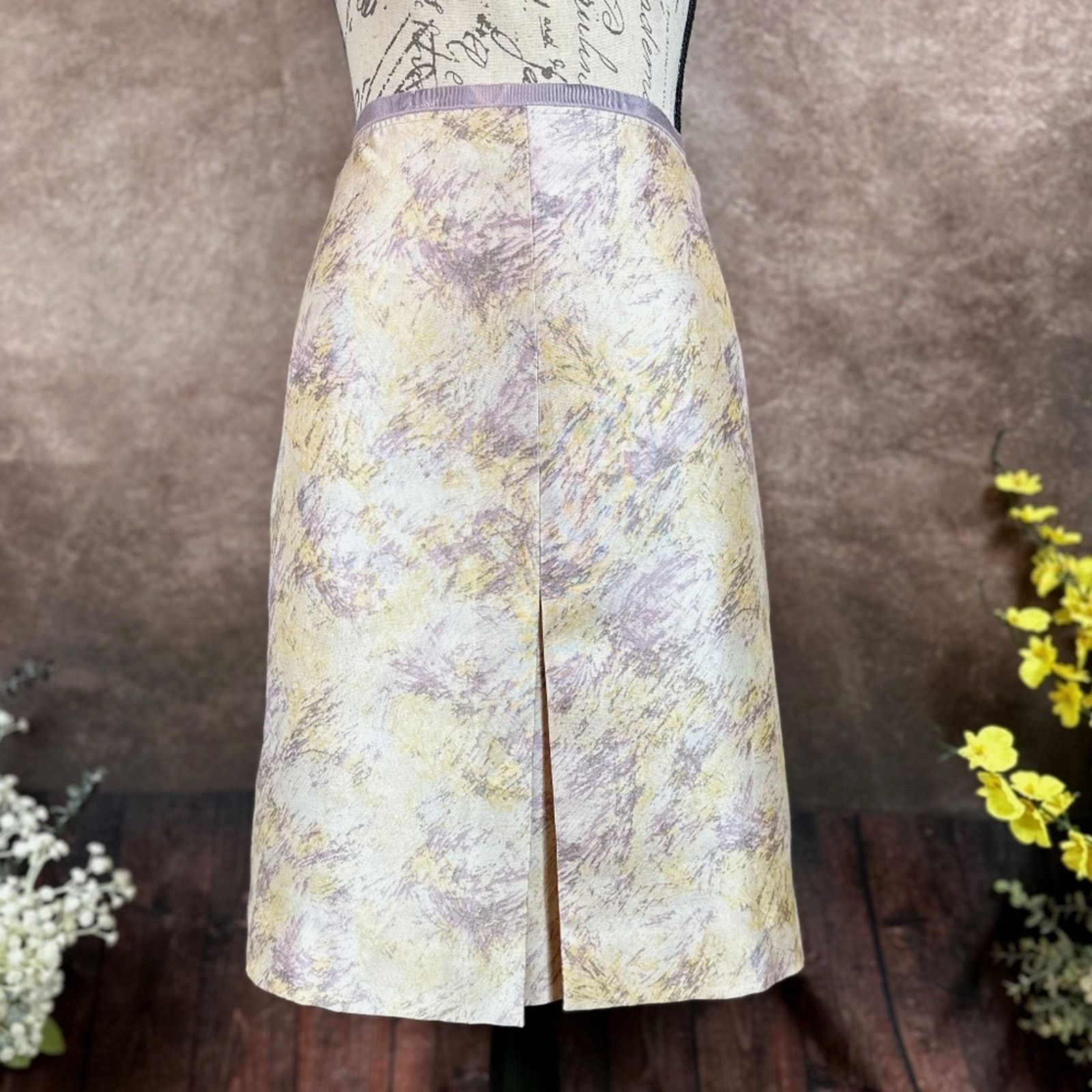Other BCBGMaxazria Watercolor‎ Wool/Silk Skirt Lavender/Cream10 Size 32" / US 10 / IT 46 - 6 Thumbnail