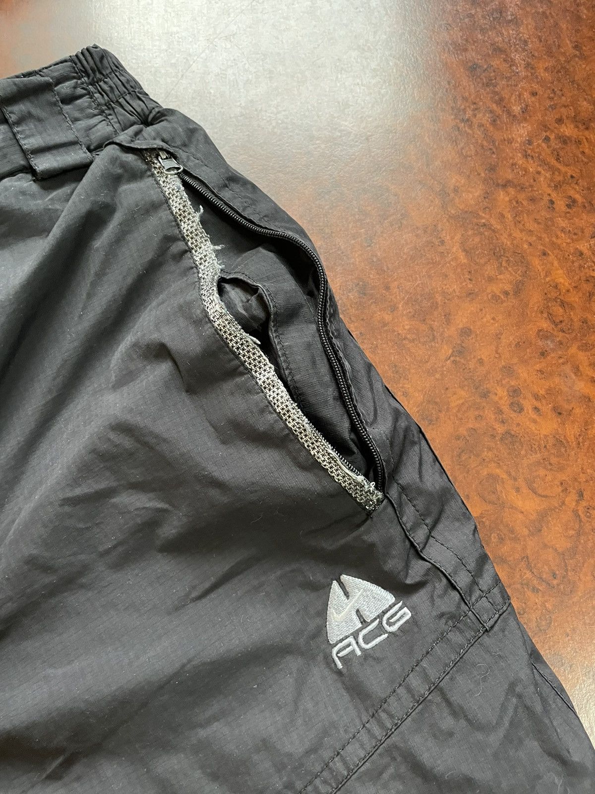Japanese Brand × Nike ACG Nike acg pants black core 90s ski mountain gore joggers Size US 34 / EU 50 - 6 Thumbnail