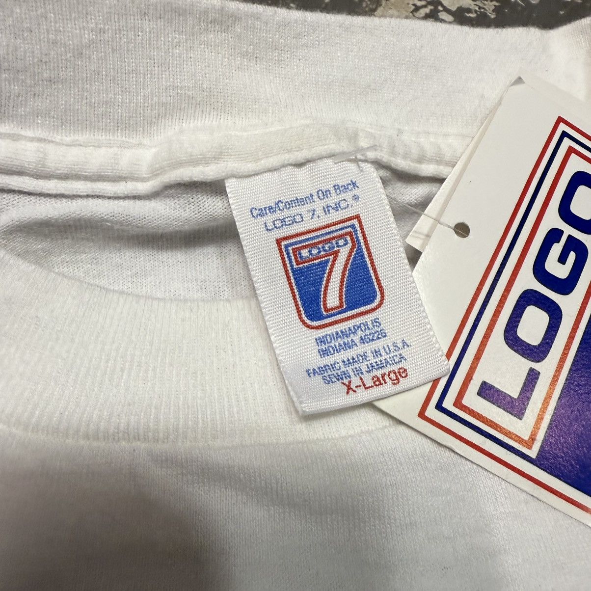 Logo 7 Vintage New York Islanders NHL White NHL 90s Hockey Tshirt Size US XL / EU 56 / 4 - 5 Thumbnail