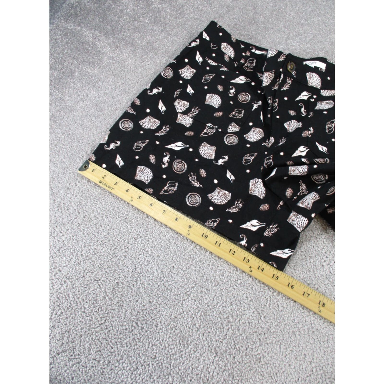 Loft VINTAGE LOFT Shorts Womens 18 The Palmer Black Seashells Seahorses Cotton Knit Chino Casual 90s Girls Size 40" / US 18 - 4 Thumbnail