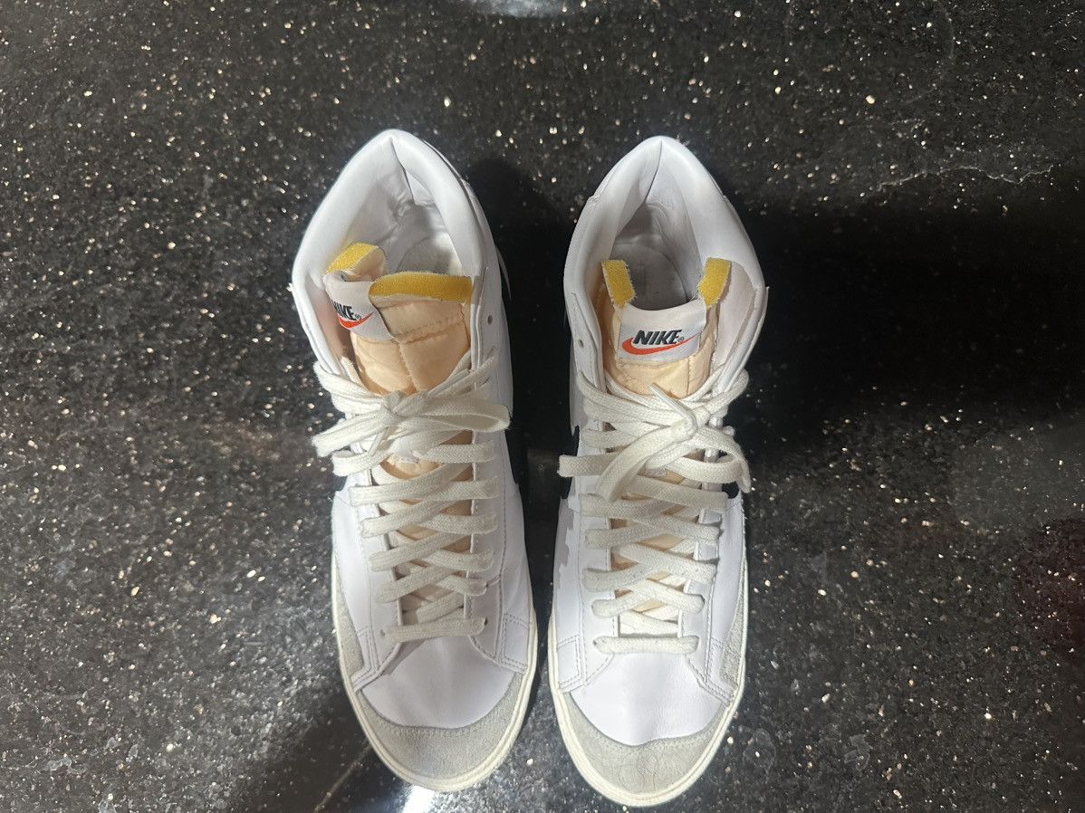 Nike NIKE BLAZER MID '77 VINTAGE CASUAL SHOES Size US 12 / EU 45 - 4 Thumbnail
