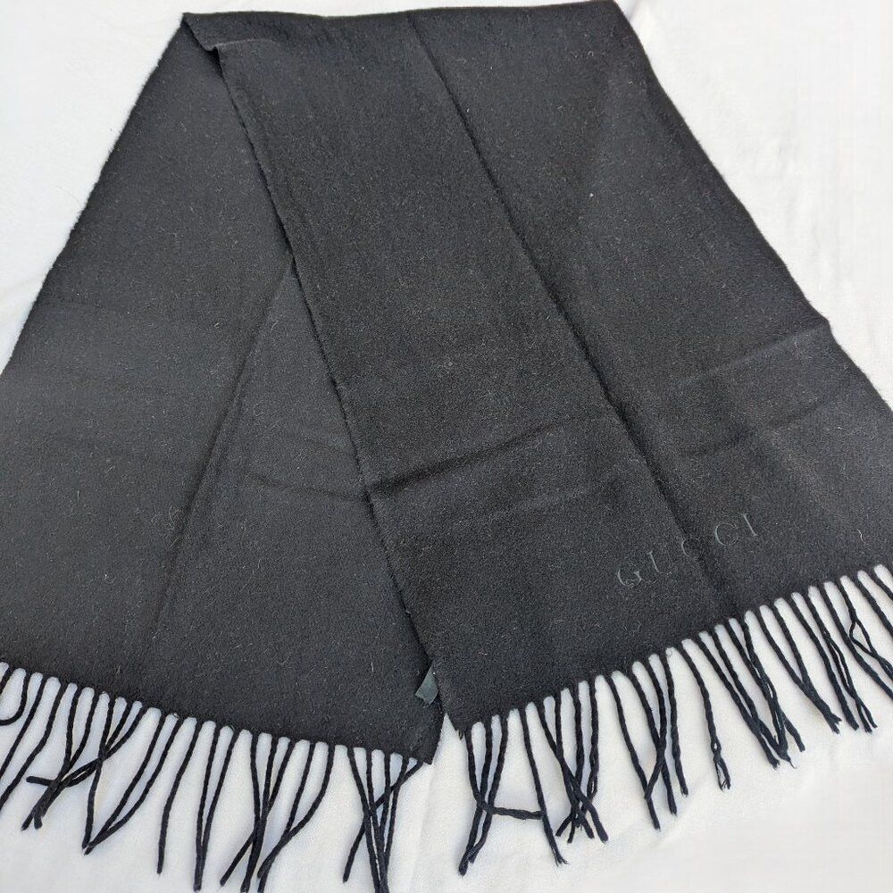 Gucci Gucci Authentic Unisex Scarf Black 100% Cashmere Size ONE SIZE - 2 Thumbnail