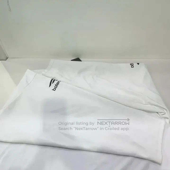 Balenciaga Balenciaga Skiwear V-Neck Long Sleeve T-Shirt. Size US XS / EU 42 / 0 - 2 Thumbnail