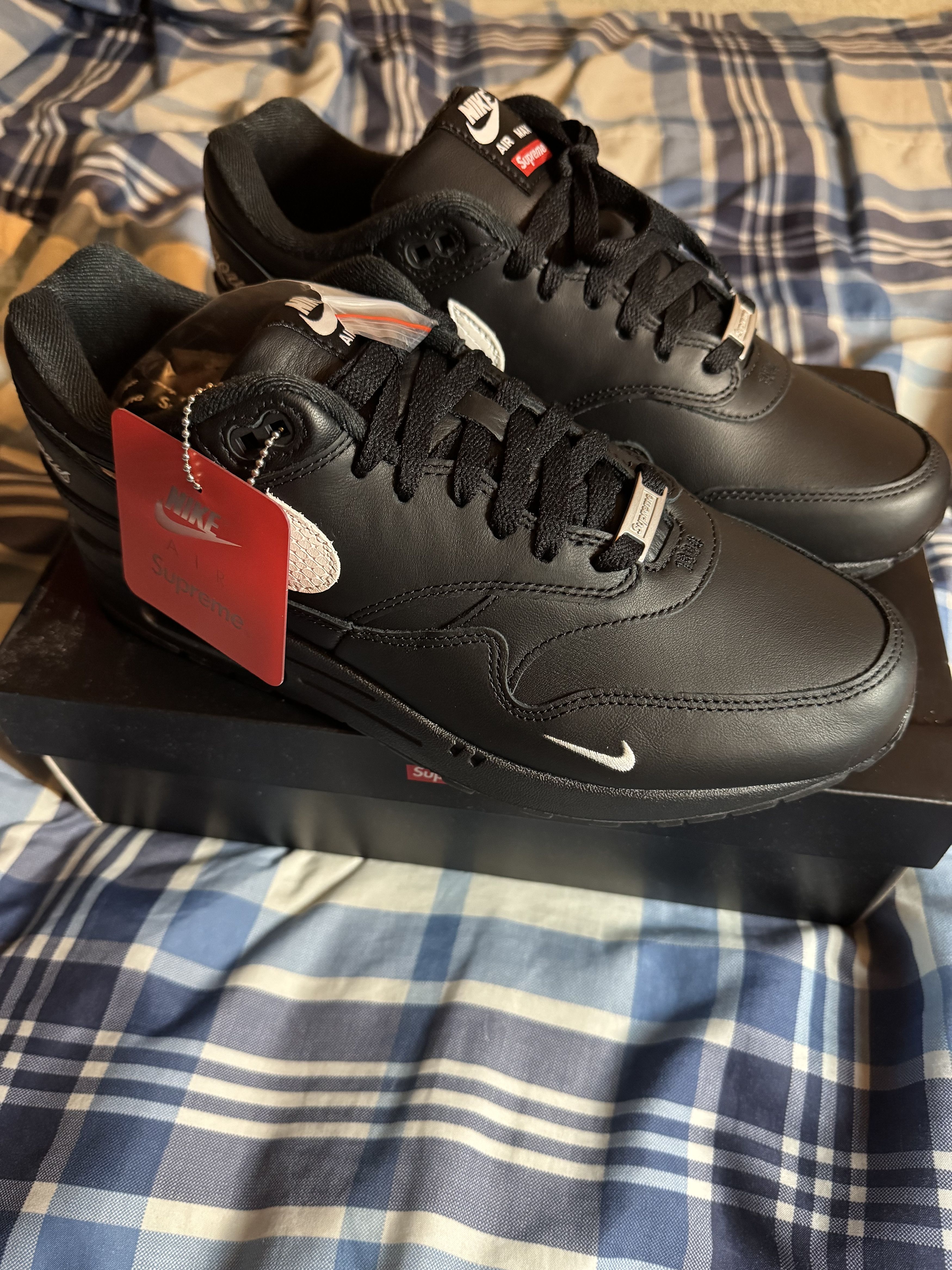 Nike × Supreme Nike Air Max 1 '87 SP Size US 10.5 / EU 43-44 - 3 Thumbnail