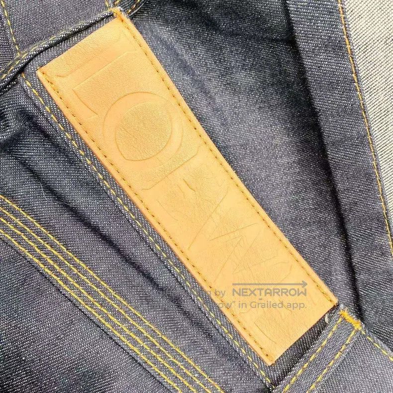 Loewe Loewe Cotton dark blue leather patch logo denim shorts Size 24" / US 00 / IT 34 - 7 Thumbnail