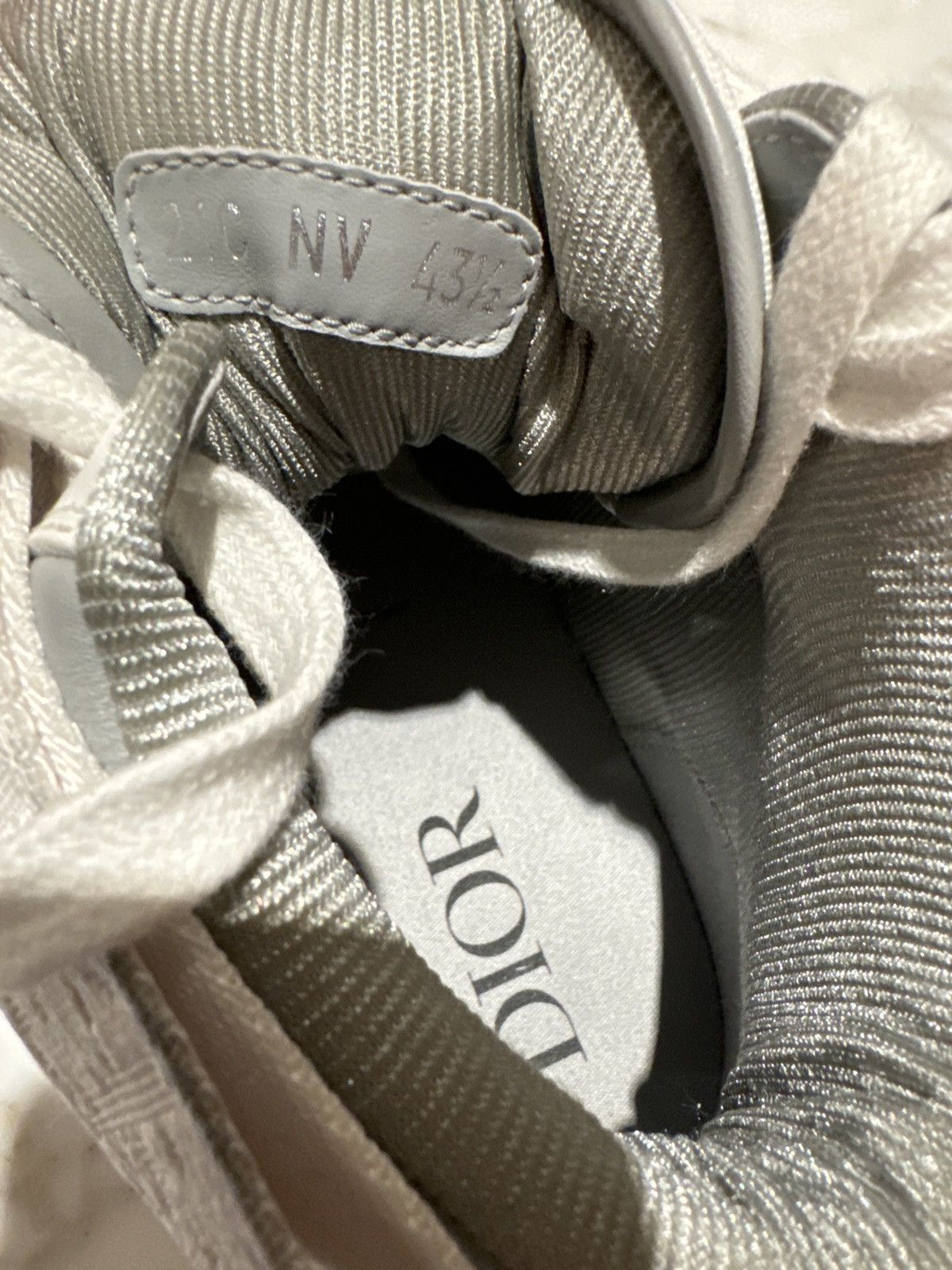 Dior Dior B27 Mid-Top Calf Perfo Size US 10.5 / EU 43-44 - 10 Thumbnail