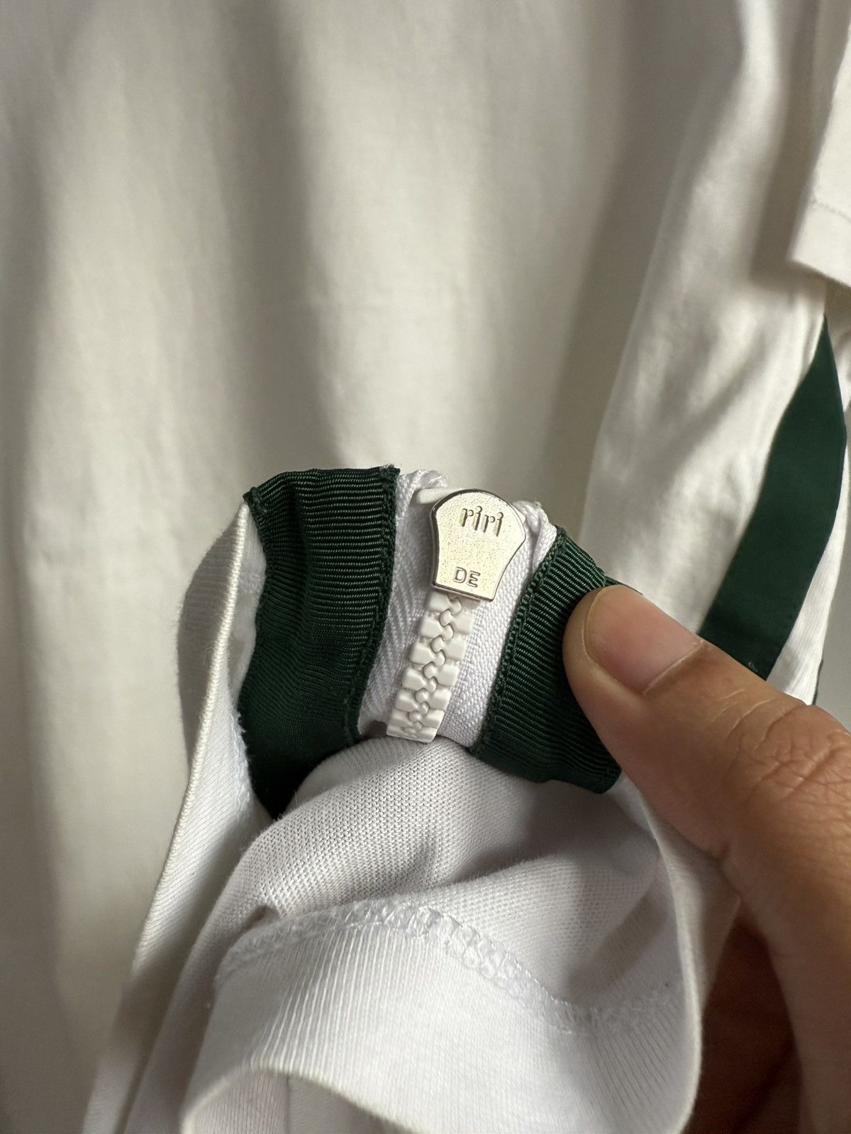 Moncler Moncler Tee Green stripe shirt Size US L / EU 52-54 / 3 - 7 Thumbnail