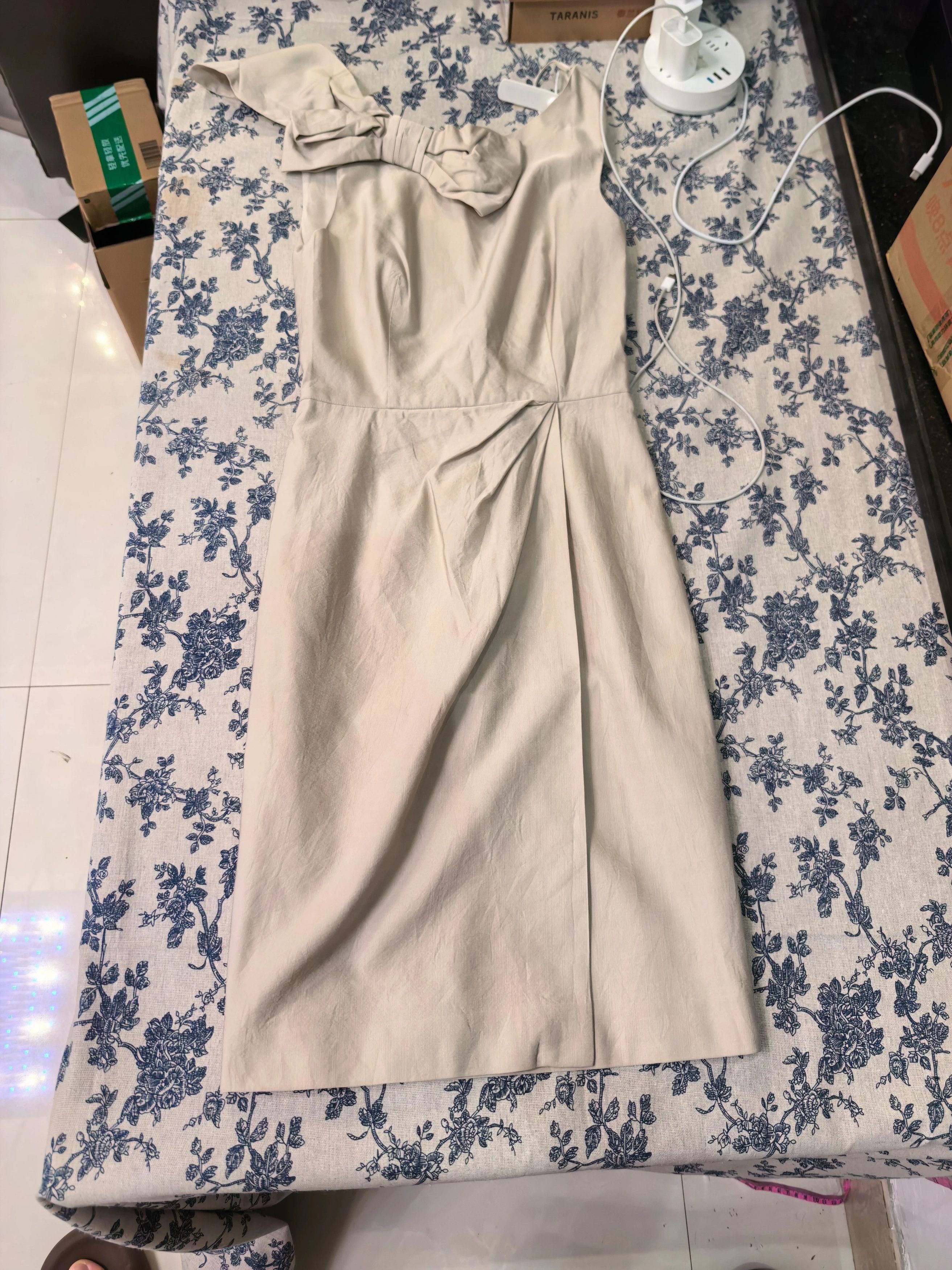 Prada Prada Linen Sleeveless Back Large Bow Dress 40 New With Tags Size S / US 4 / IT 40 - 1 Thumbnail
