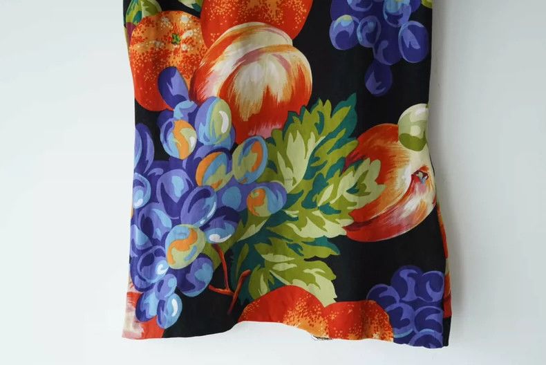 Kenzo KENZO In the 1980s, a fruit shirt was worn by one man Size XS / US 0-2 / IT 36-38 - 8 Thumbnail