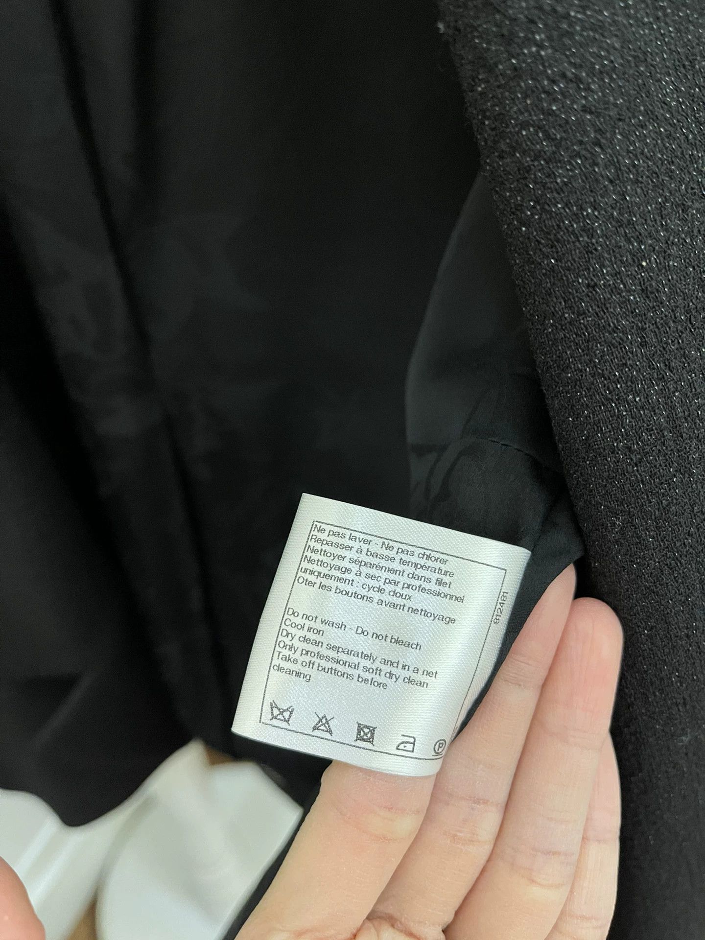 Chanel Chanel Classic Black Wool Jacket Size 44 Size L / US 10 / IT 46 - 5 Thumbnail