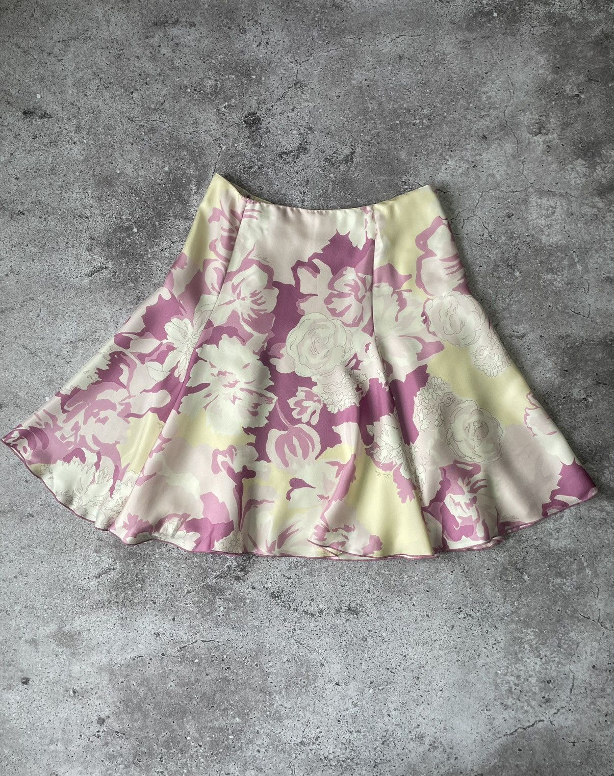 Loro Piana Loro Piana 100% Silk Floral Skirt Made In Italy Size 30" / US 8 / IT 44 - 1 Thumbnail