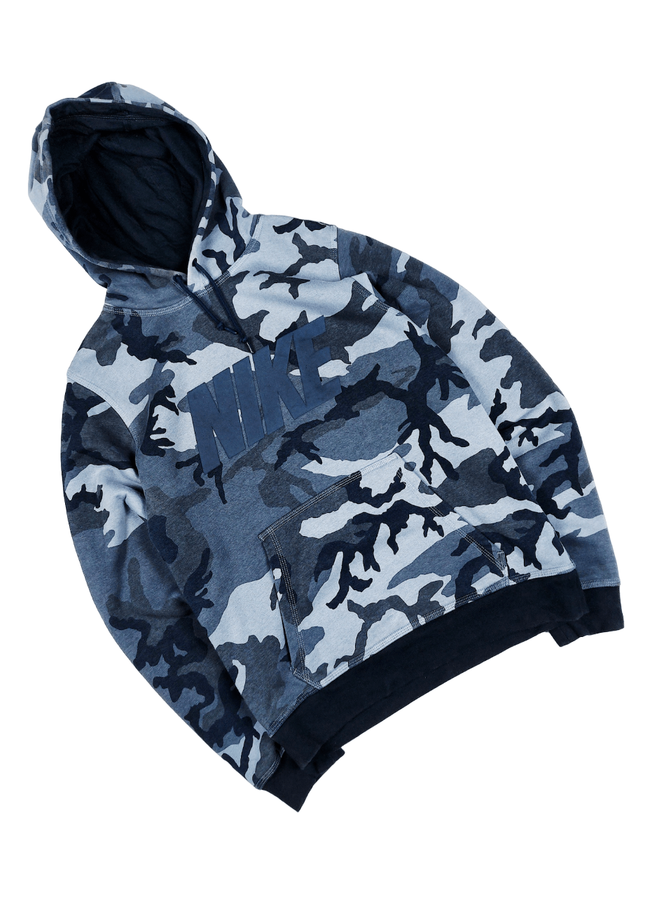 Nike Vintage Nike Camo Hoodie Size US S / EU 44-46 / 1 - 3 Thumbnail