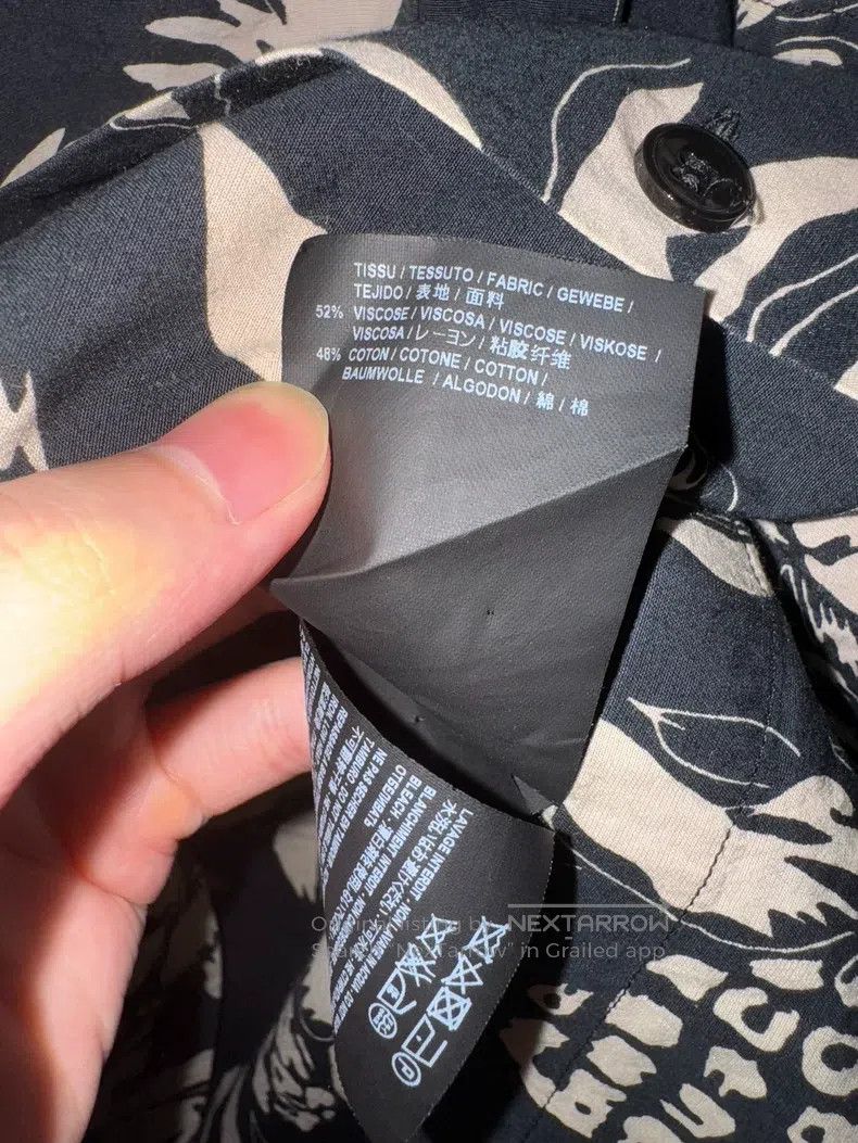 Saint Laurent Paris Saint Laurent Paris size 39 Black and White Print Cuban Co Size US S / EU 44-46 / 1 - 5 Thumbnail