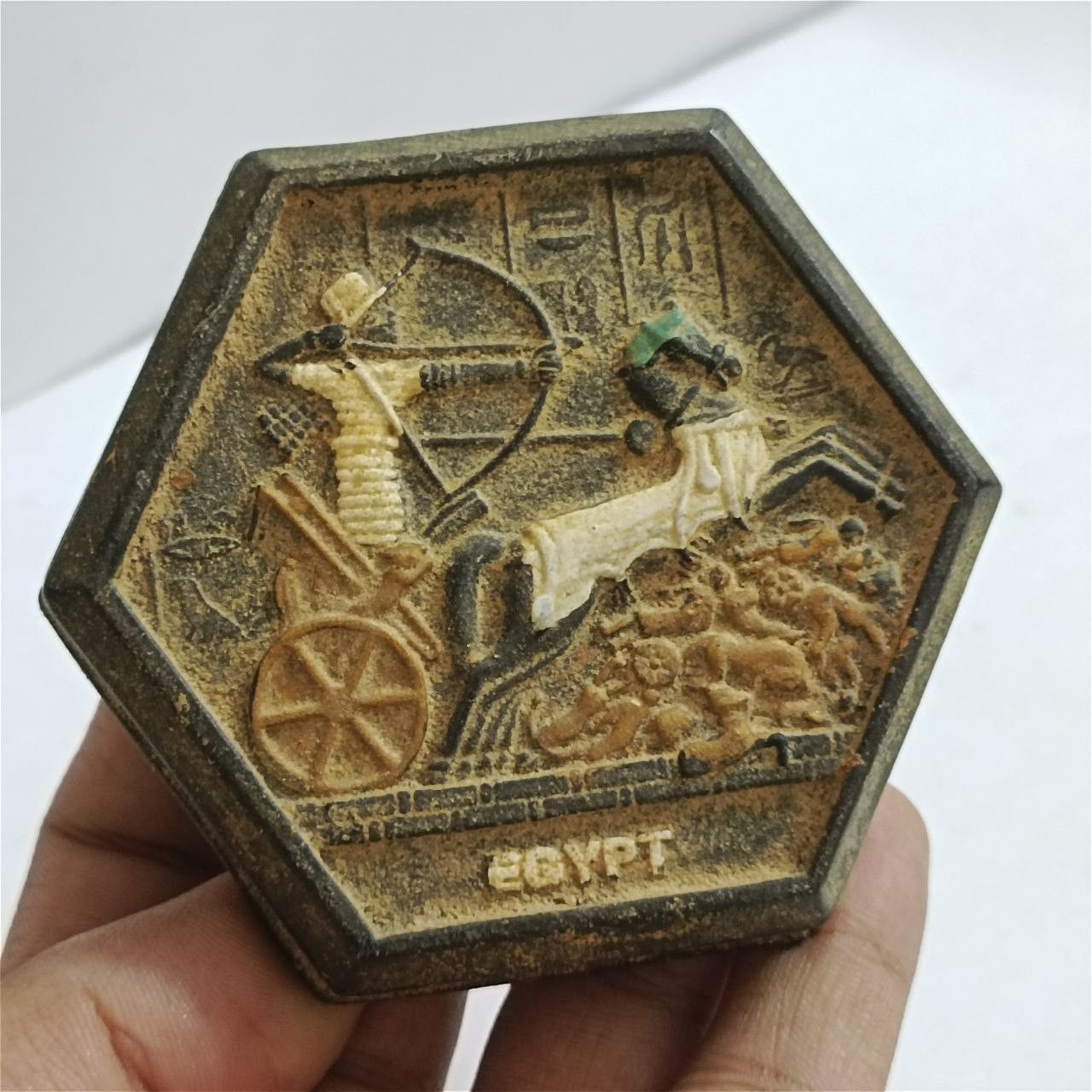 Handmade Handmade egyptian pharaonic box – antique chariot scene Size ONE SIZE - 1 Thumbnail