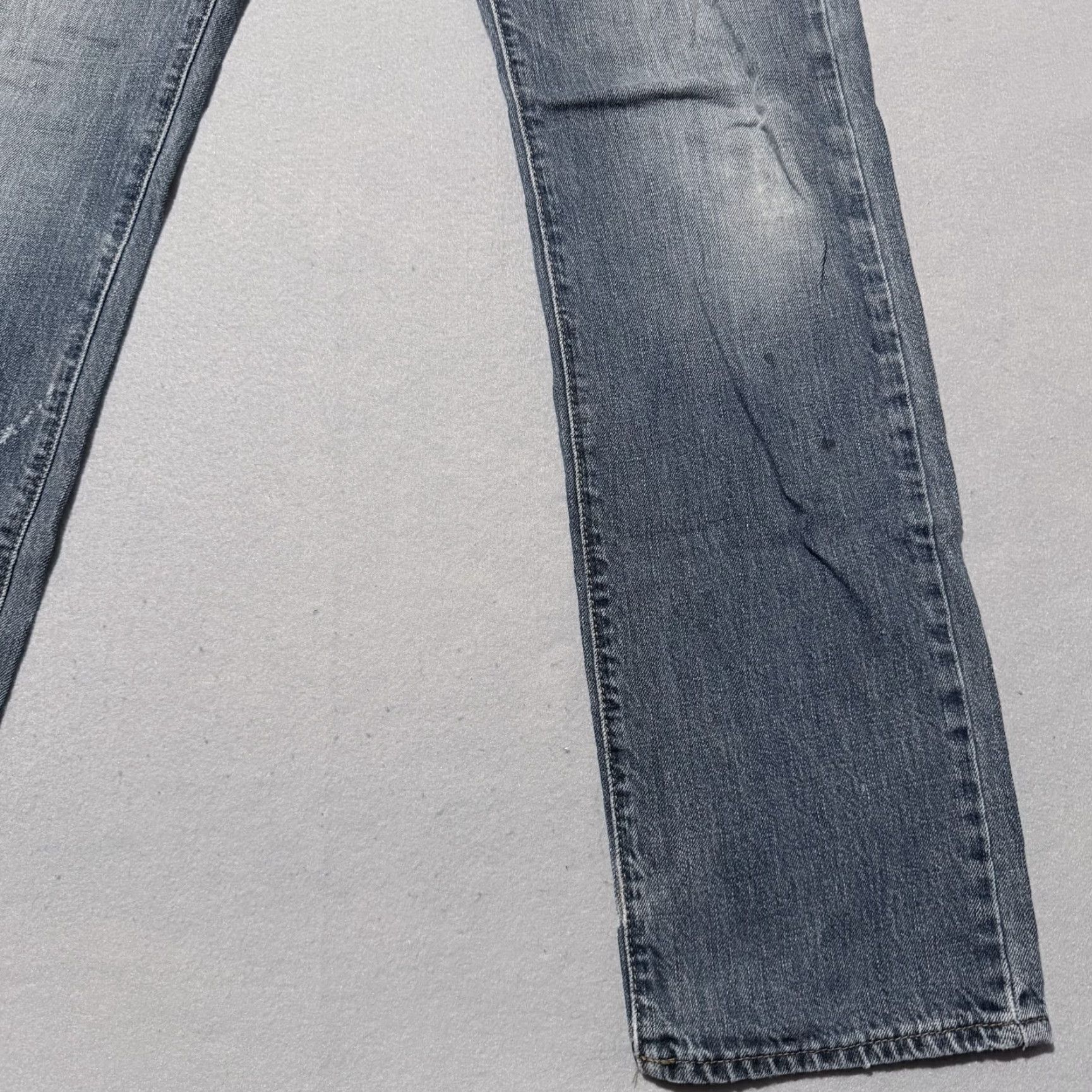 Calvin Klein Calvin Klein Jeans Men Blue Denim Low Rise Classic Straight Zip Fly 30 Jeans Size US 30 / EU 46 - 6 Thumbnail
