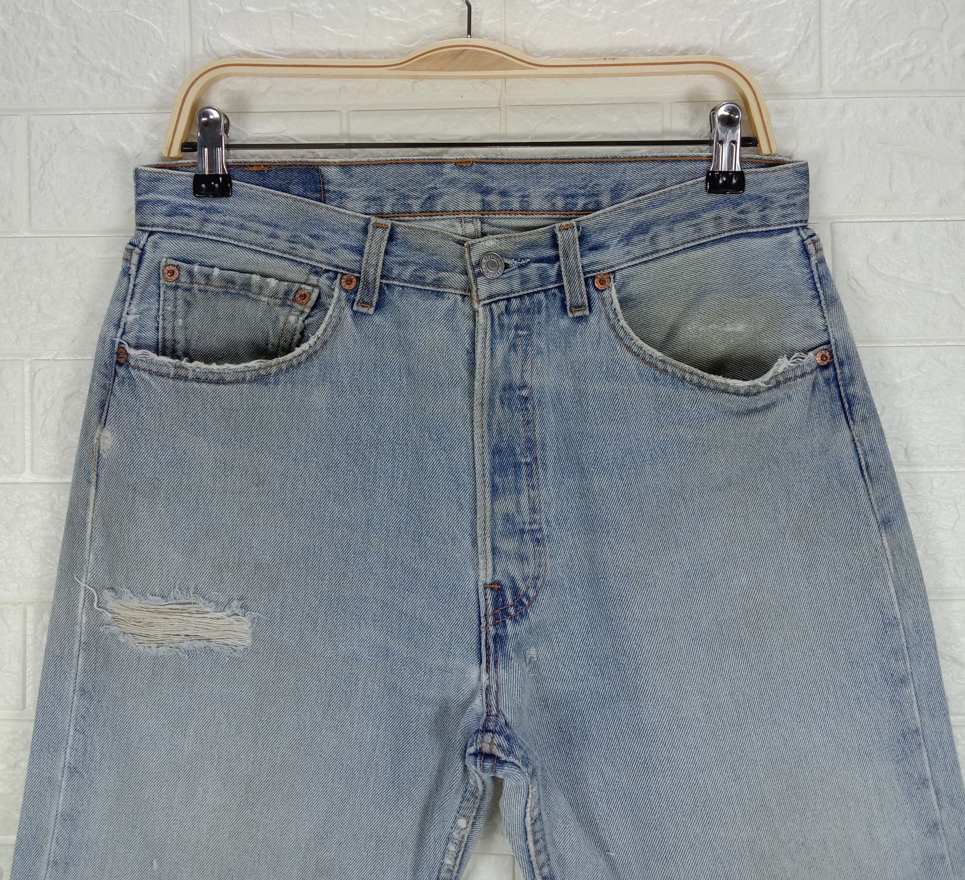 Levi's Vintage 90s Levi's 501 Jeans Light Wash Distressed Denim Size 31" - 2 Thumbnail