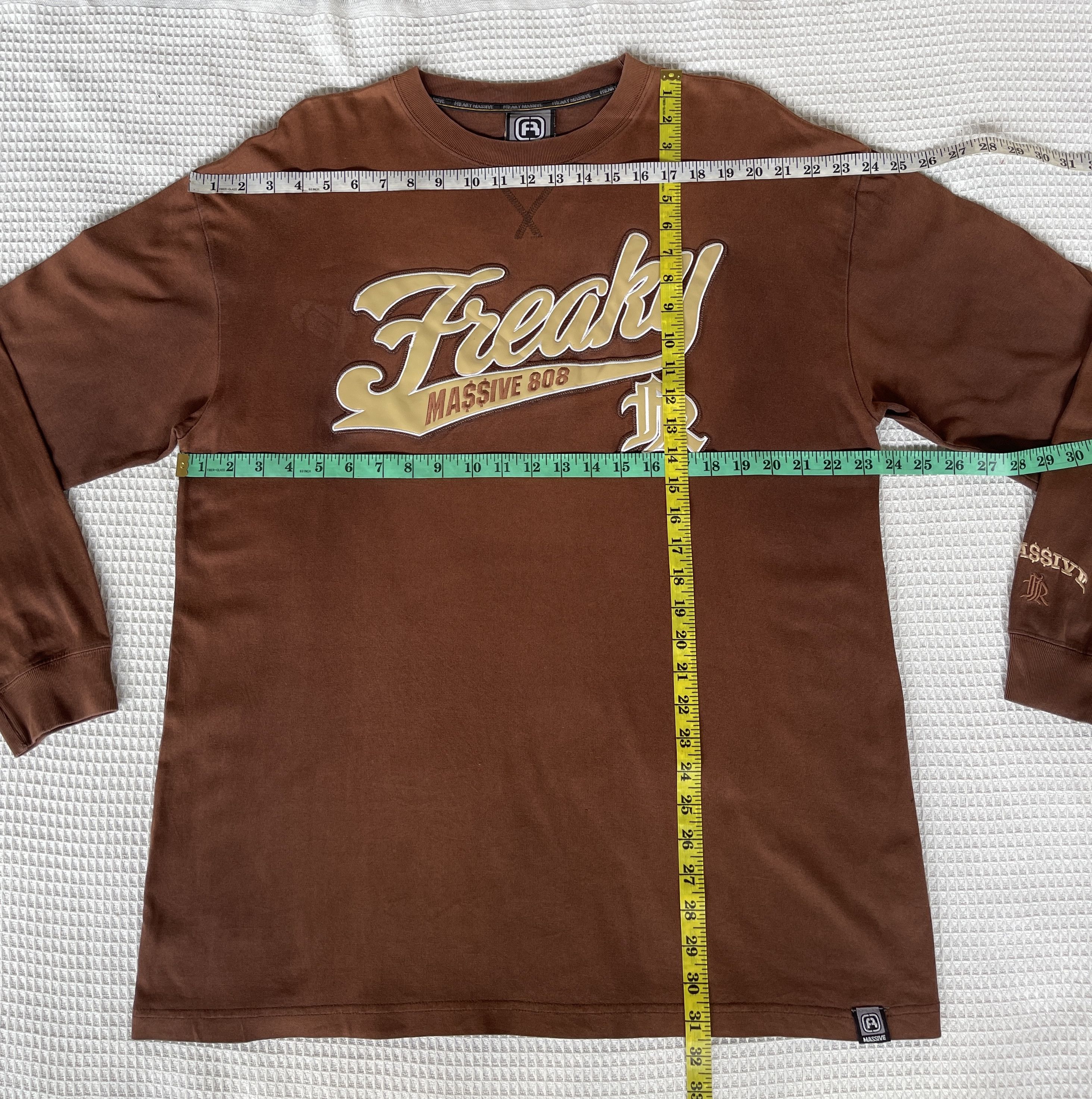 Massive Vintage’y2k🔥Freaky Massive🔥Embroidered Logo SpellOut L/S Tee Size US XL / EU 56 / 4 - 12 Thumbnail