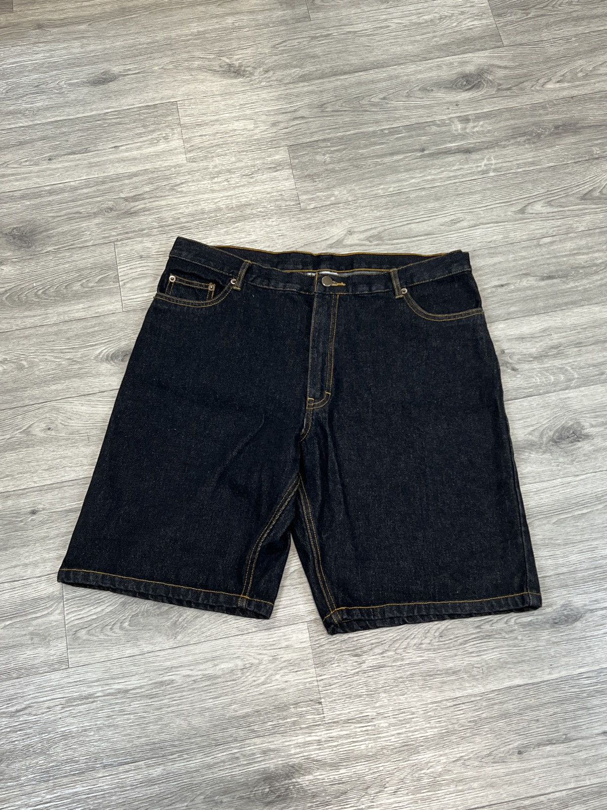 Other × Vintage REAL MEN Y2K Dark Wash Denim Shorts 42R Size US 36 / EU 52 - 1 Thumbnail