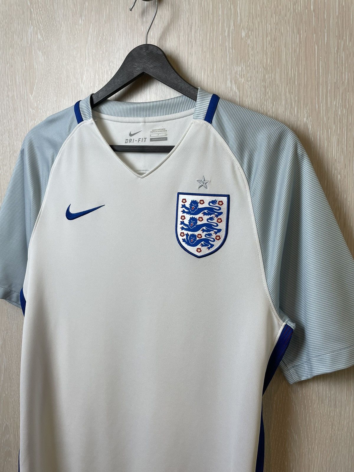 Nike × Vintage England Nike soccer jersey S 2014 white Size US S / EU 44-46 / 1 - 2 Thumbnail