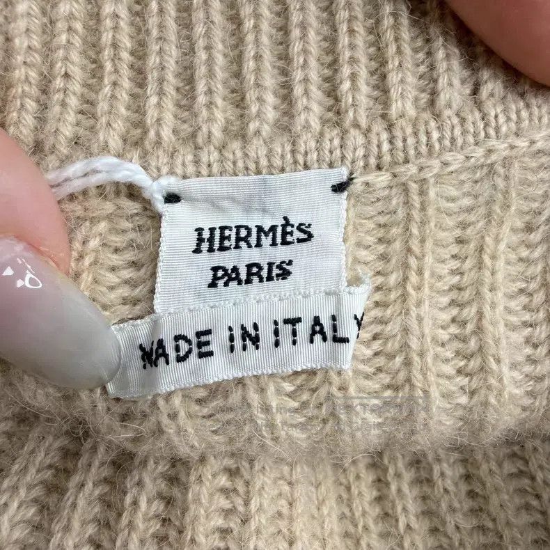 Hermes Hermes Camel Vertical Stripe Cashmere Sweater Size XS / US 0-2 / IT 36-38 - 5 Thumbnail