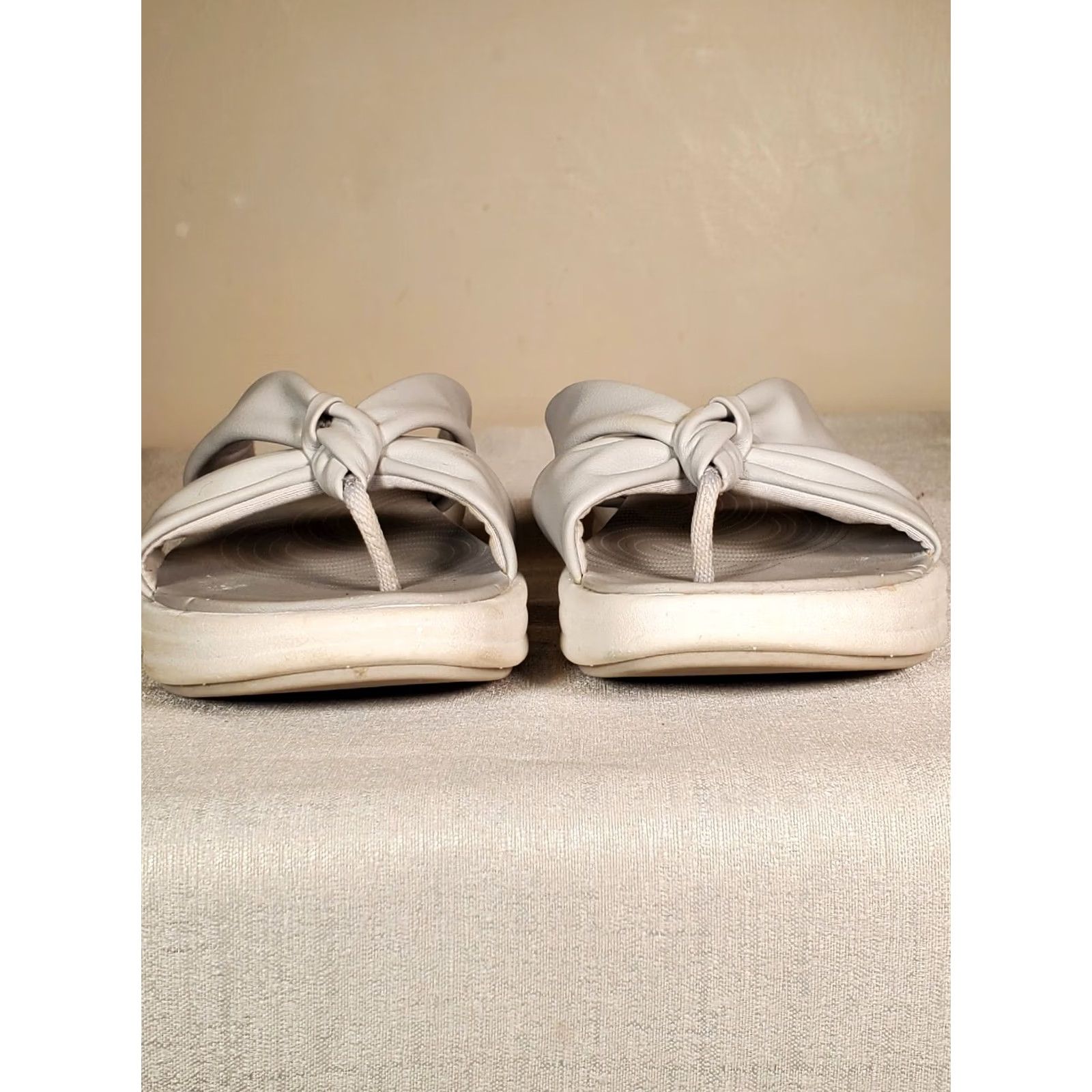 Clarks Clarks Cloudsteppers Drift Ave Sandals Cushion Soft Toe Post Women US 9.5 Slip On Wedge Gray Size US 7 / IT 37 - 4 Thumbnail