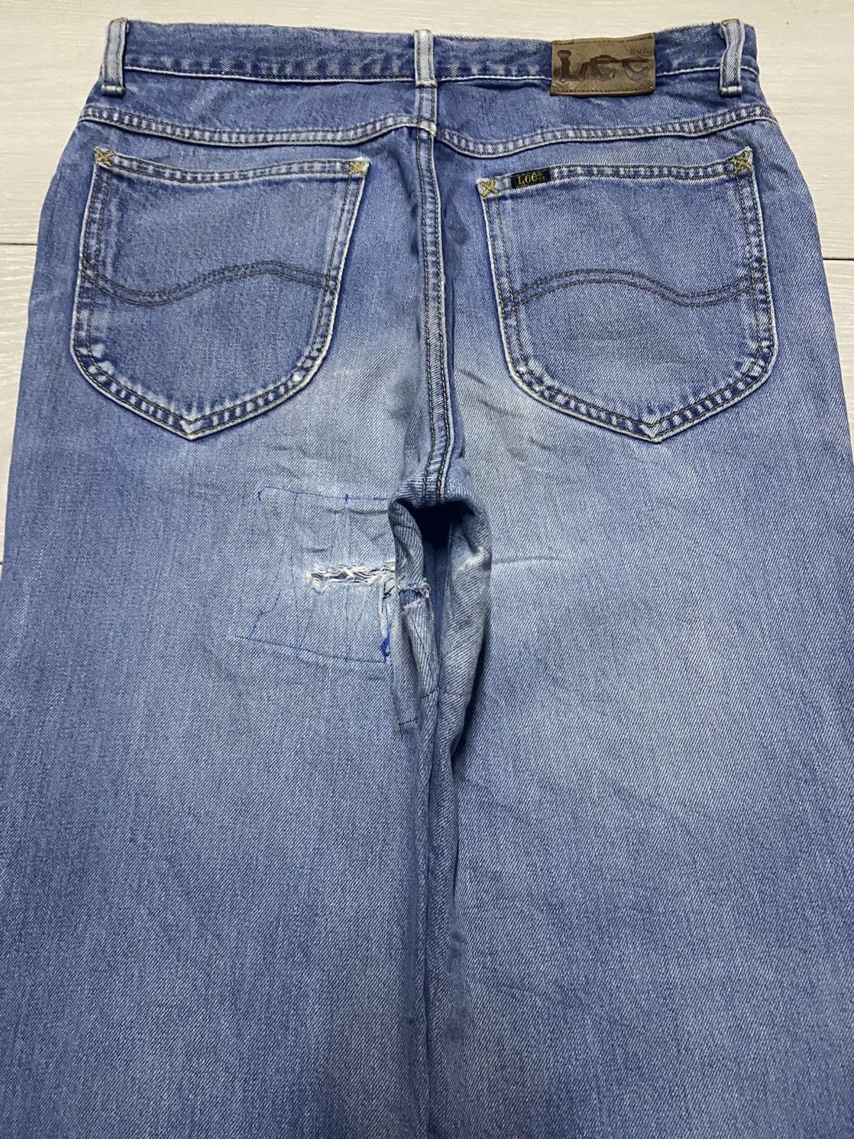 Lee Vintage Lee Faded Wash Repaired Loose Jeans Size US 31 - 4 Thumbnail