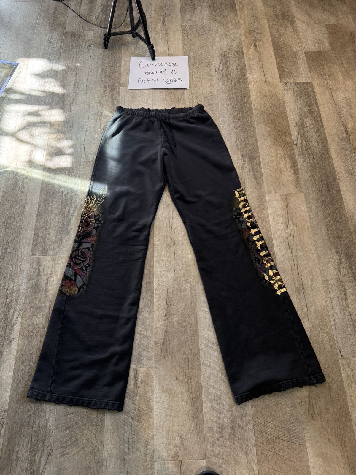 Balenciaga Balenciaga Tacky Flared Sweatpants Size US 30 / EU 46 - 1 Thumbnail