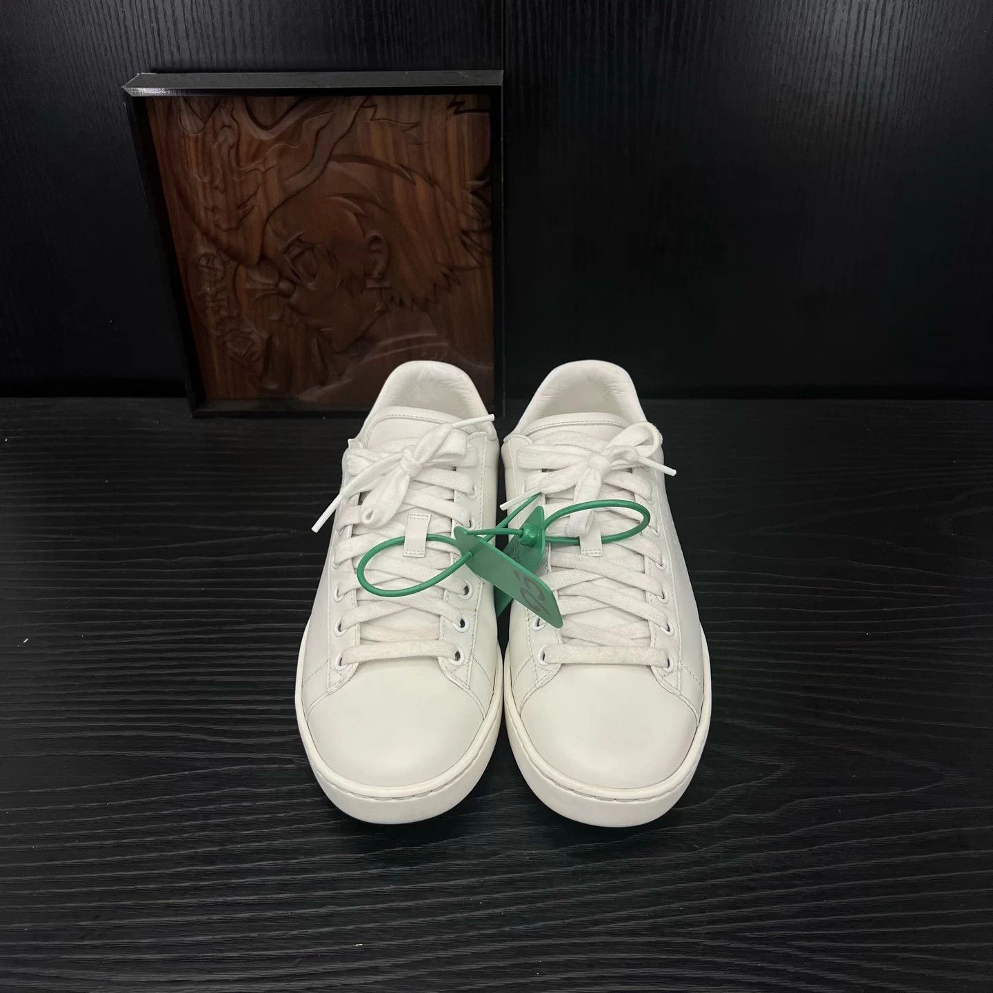 Gucci Gucci Ace White & Gray 37.5 Worn 2x Like New Com Box Size US 7 / IT 37 - 4 Thumbnail