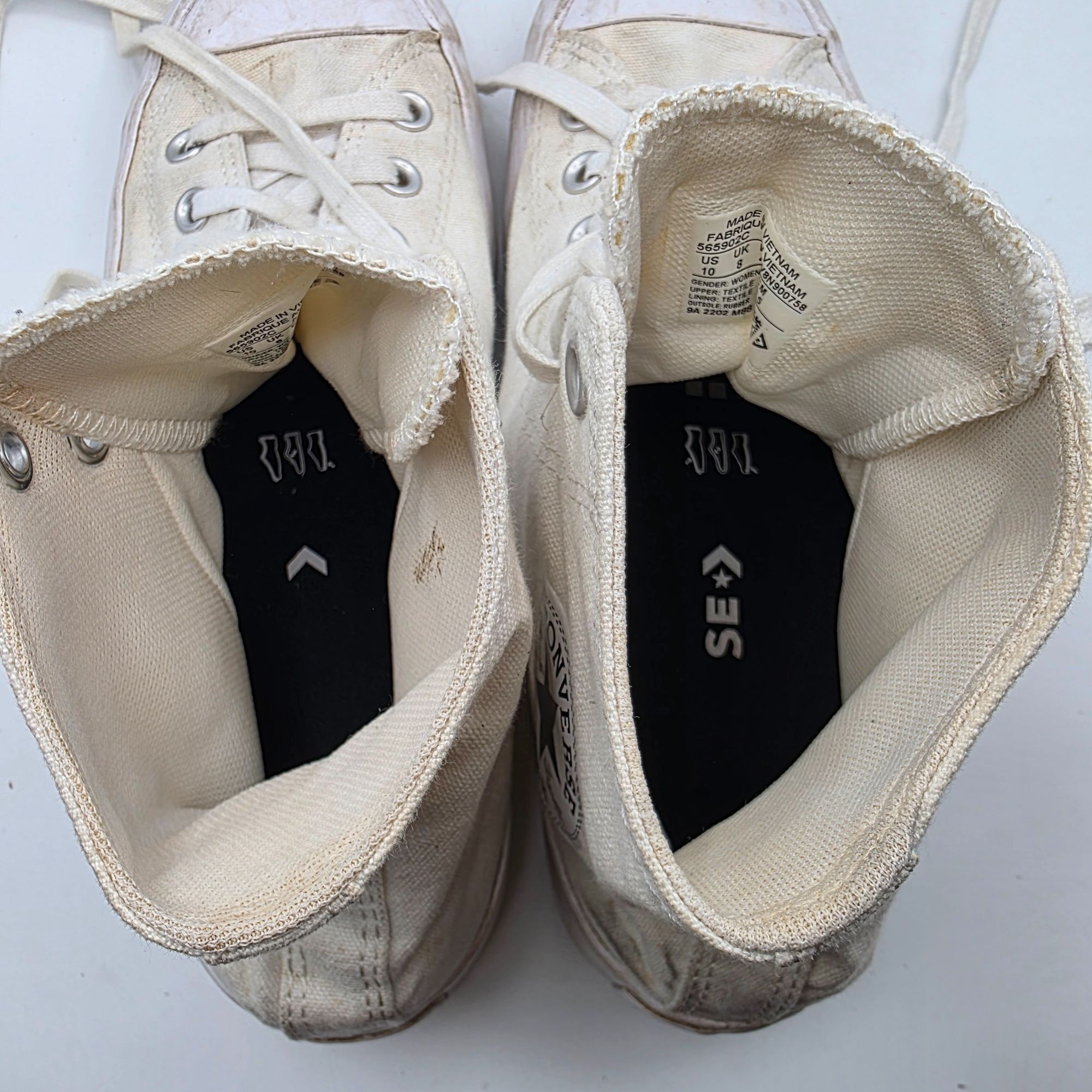 Converse Converse Chuck Taylor All Star Lugged Hi Womens 10 Triple Wh Size US 10 / IT 40 - 9 Thumbnail