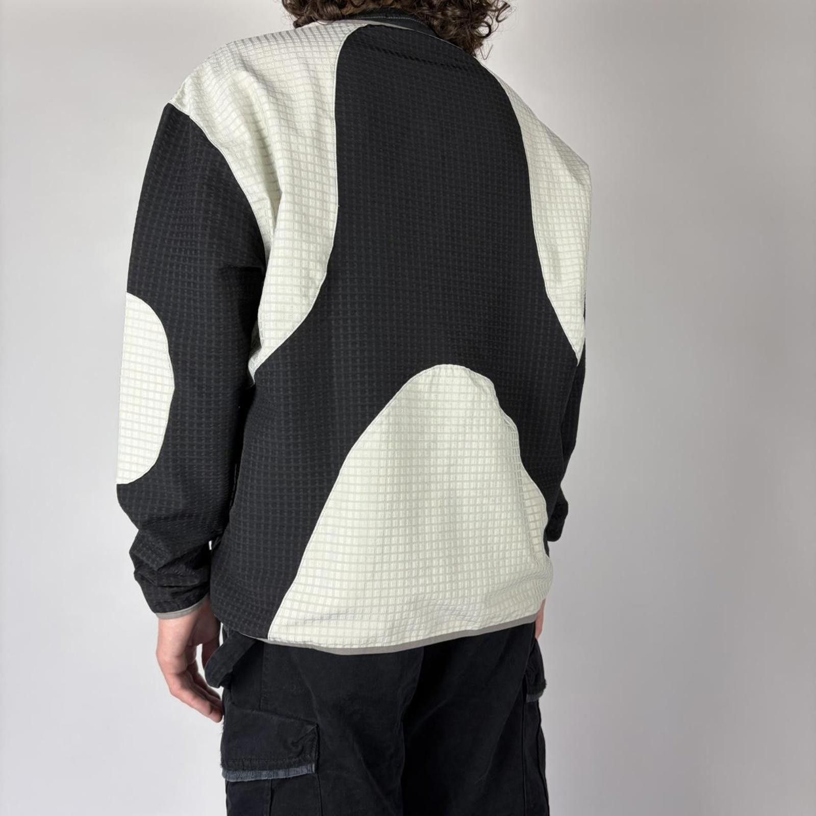 Other Black/White Panelled Boxy Pullover Size US M / EU 48-50 / 2 - 4 Thumbnail