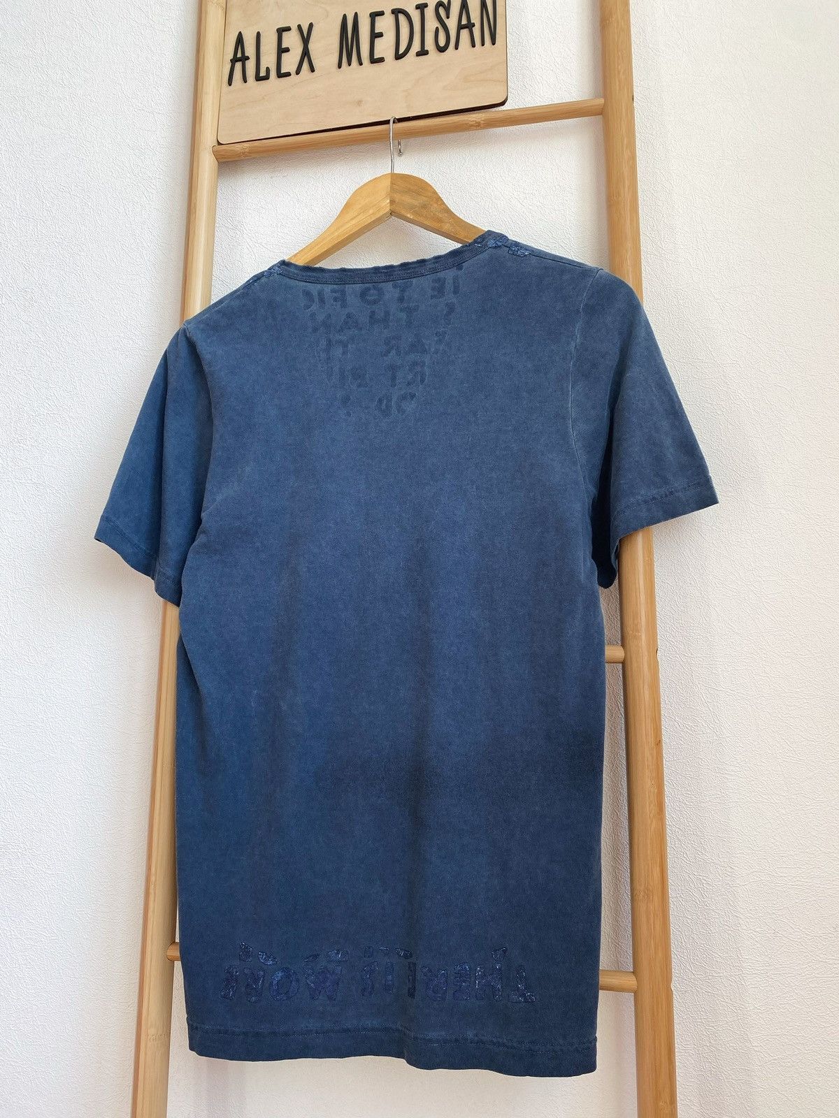 Maison Margiela MAISON MARTIN MARGIELA AIDS garment dyed v- neck t-shirt Size US S / EU 44-46 / 1 - 14 Thumbnail