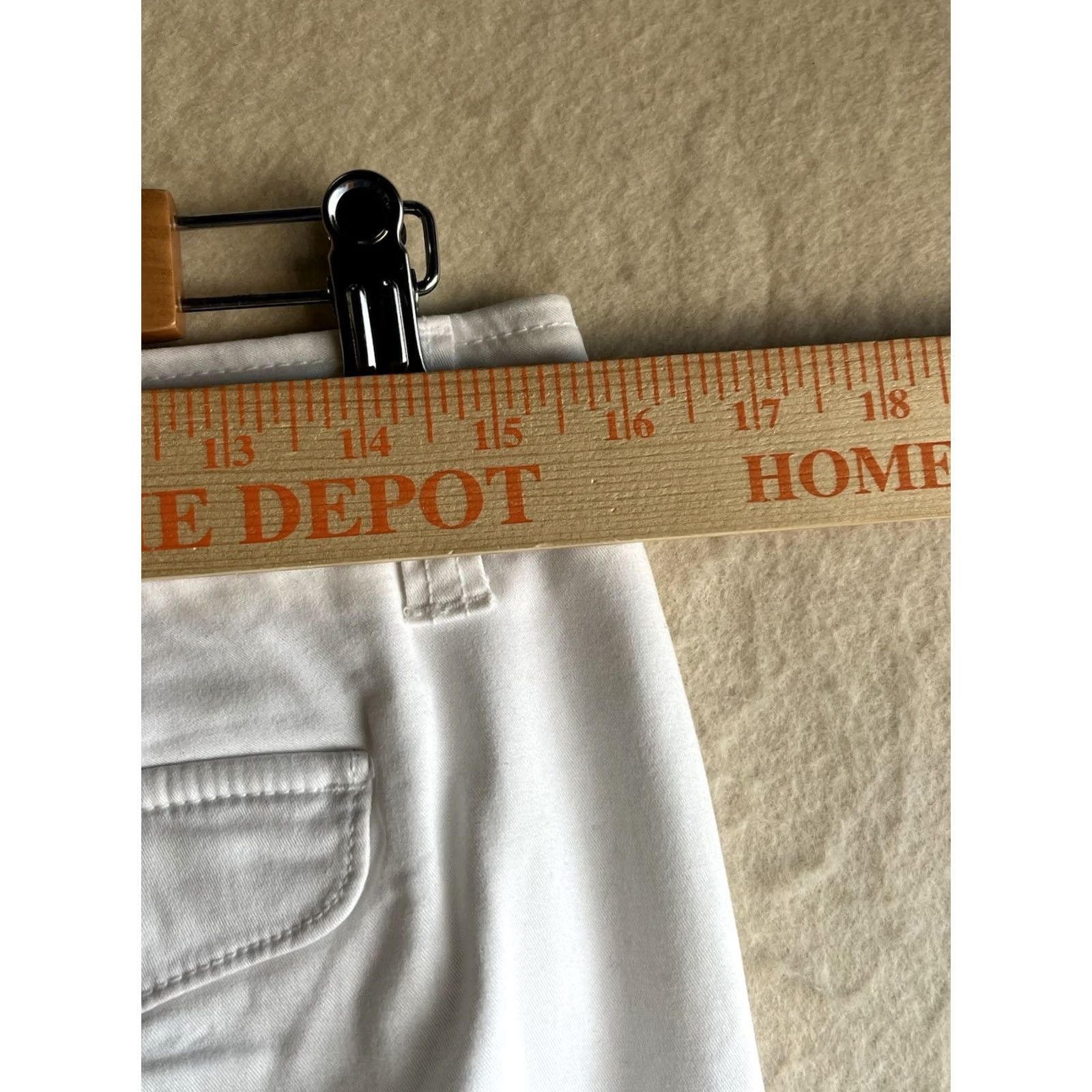 Liz Claiborne Liz Claiborne Pants Women Size 4 White Tapered Stretch Flat Front Regular Pants Khakis Pockets Size 27" / US 4 / IT 40 - 3 Thumbnail