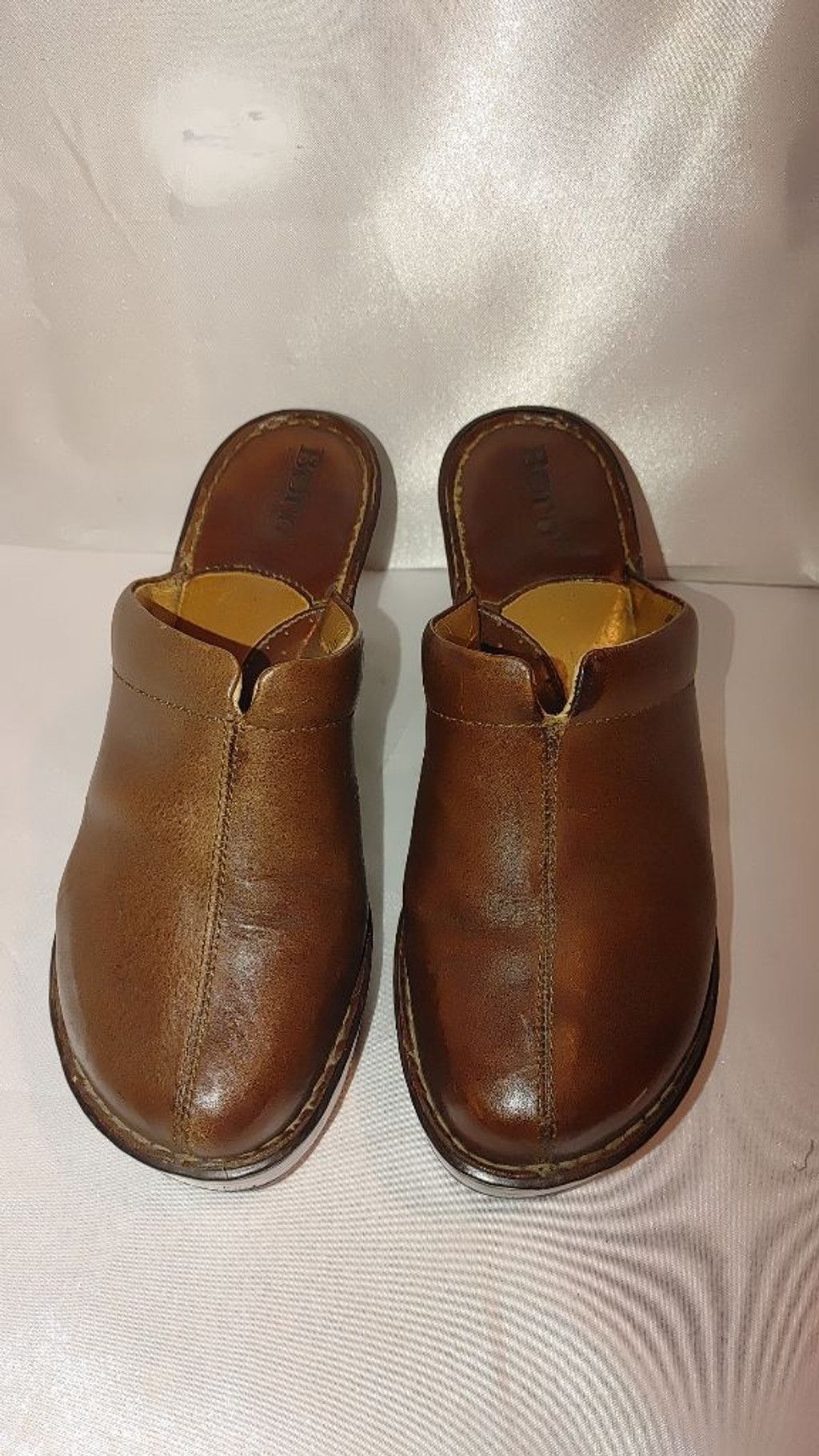Born Born Natalie Women's Clogs Size 7 Size US 7 / IT 37 - 5 Thumbnail