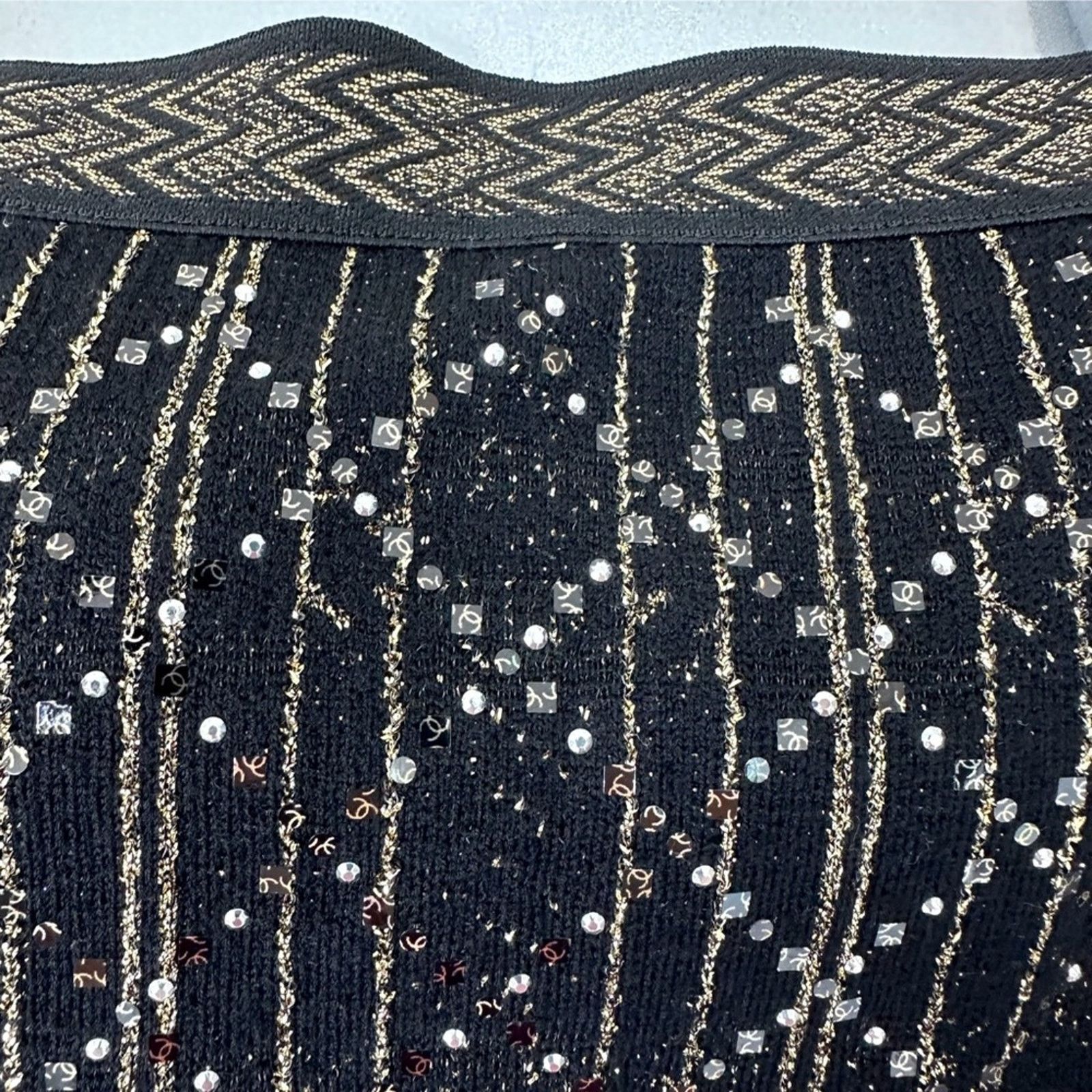 Chanel NWT! CHANEL women tweed tank top size 42FR or M Retail 2400$ Size M / US 6-8 / IT 42-44 - 6 Thumbnail