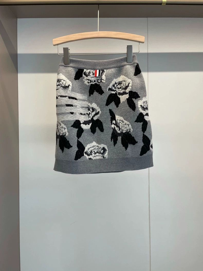 Thom Browne Thom Browne Light gray wool half skirt Size 25" / US 0 / IT 36 - 2 Thumbnail