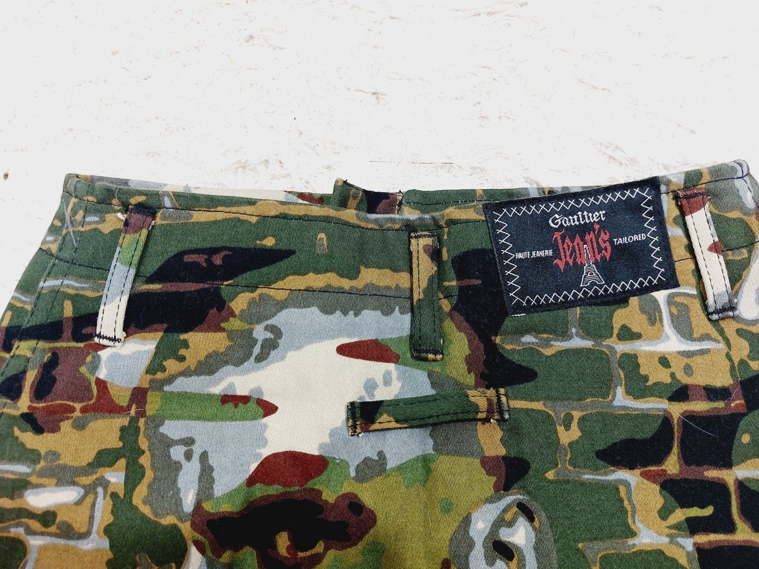 Jean Paul Gaultier Jean Paul Gaultier 1997 Face Anarchy Fight Racism Skirt RT Size 25" / US 0 / IT 36 - 8 Thumbnail