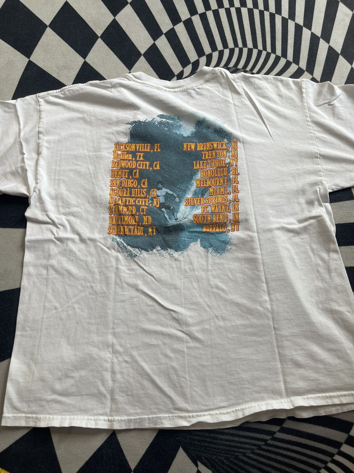 Band Tees Vintage 2001 The Beach Boys Surfin’ Safari Tour T-Shir Size US XL / EU 56 / 4 - 5 Thumbnail