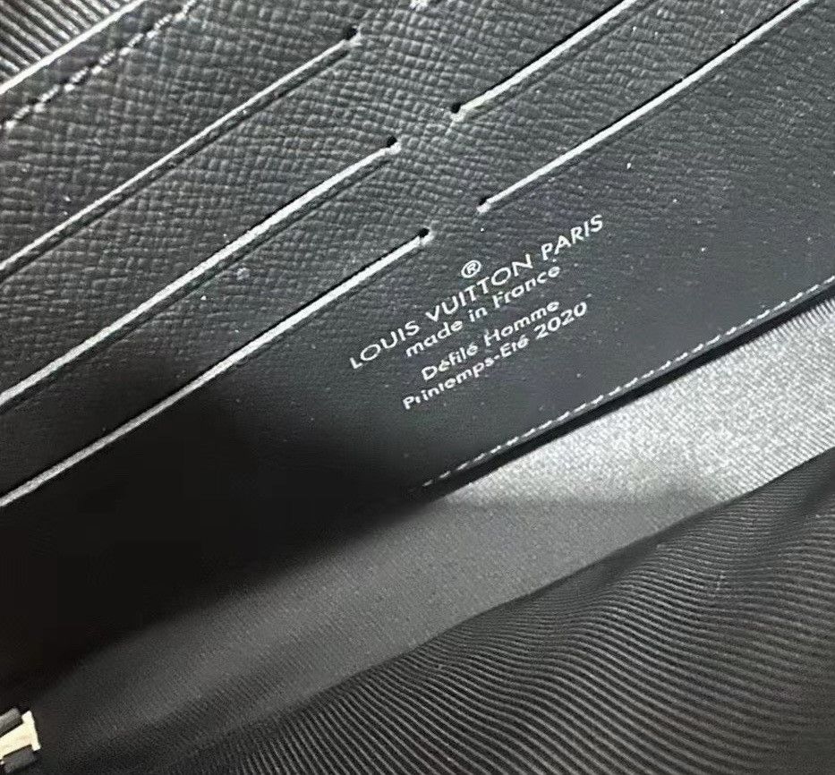 Louis Vuitton Louis Vuitton Virgil Abloh Soft Trunk Clutch Velvet Monogram Size ONE SIZE - 7 Thumbnail