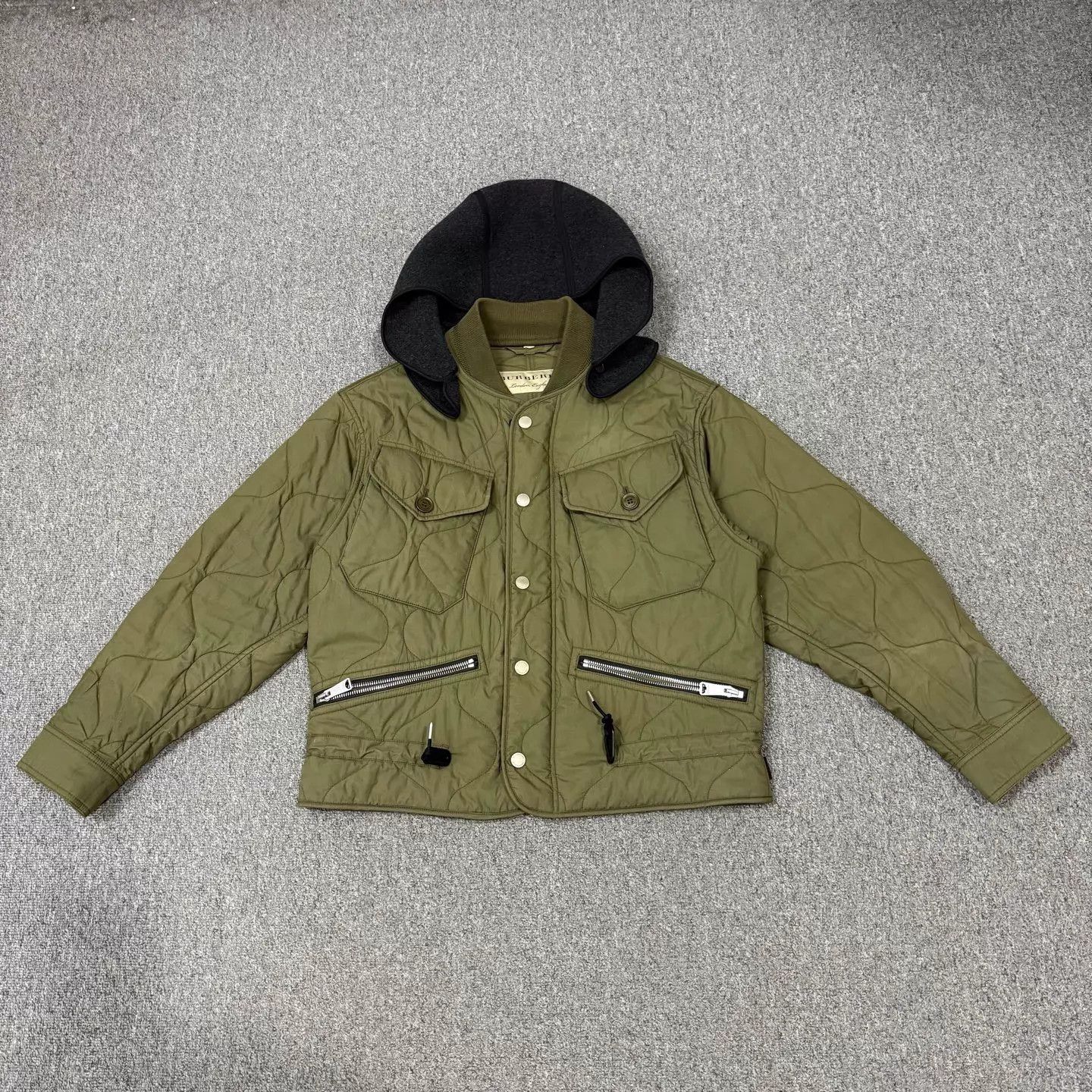 Burberry Burberry military green hooded jacket 46 99 new Size US S / EU 44-46 / 1 - 1 Thumbnail