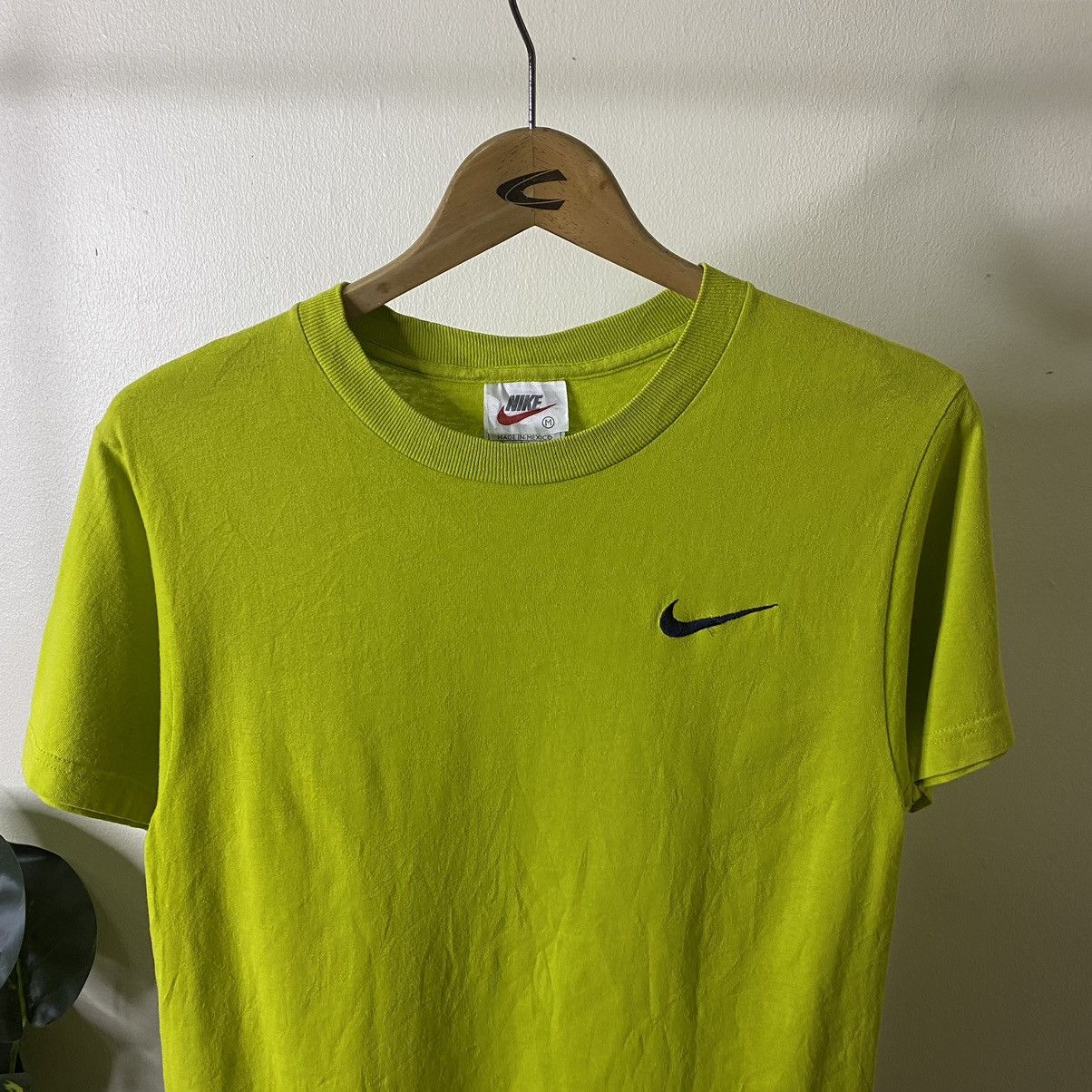 Nike Vintage 1990s Nike Essential Embroidery Small Logo Tee Size US S / EU 44-46 / 1 - 2 Thumbnail