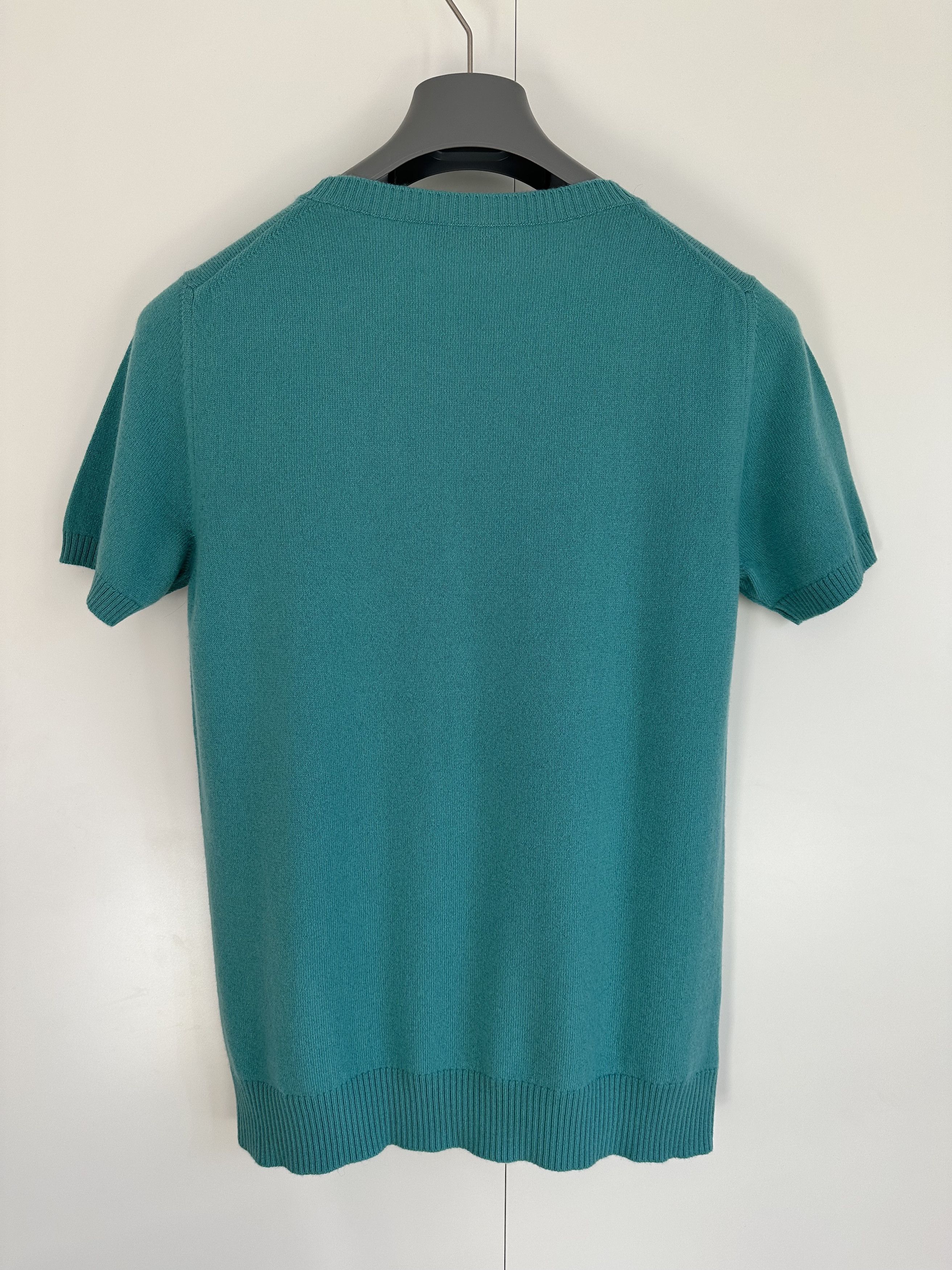 Miu Miu RUNWAY Cashmere Short Sleeved Sweater Size US S / EU 44-46 / 1 - 2 Thumbnail
