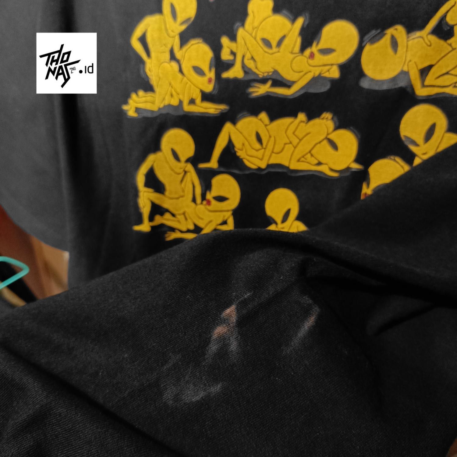 Alien Workshop 🔥RARE🔥 90s Aliens Are Coming Sex Orgy Graphic Tee Alstyle Size US L / EU 52-54 / 3 - 5 Thumbnail