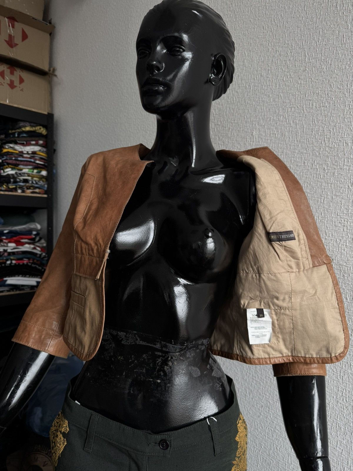 Trussardi Vintage Trussardi jacket 100% LEATHER blazer wmns Size XS / US 0-2 / IT 36-38 - 12 Thumbnail