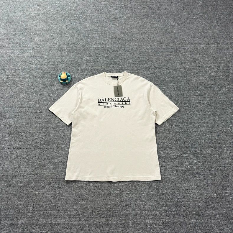 Balenciaga Balenciaga Light beige slogan short-sleeve Size US XS / EU 42 / 0 - 1 Thumbnail