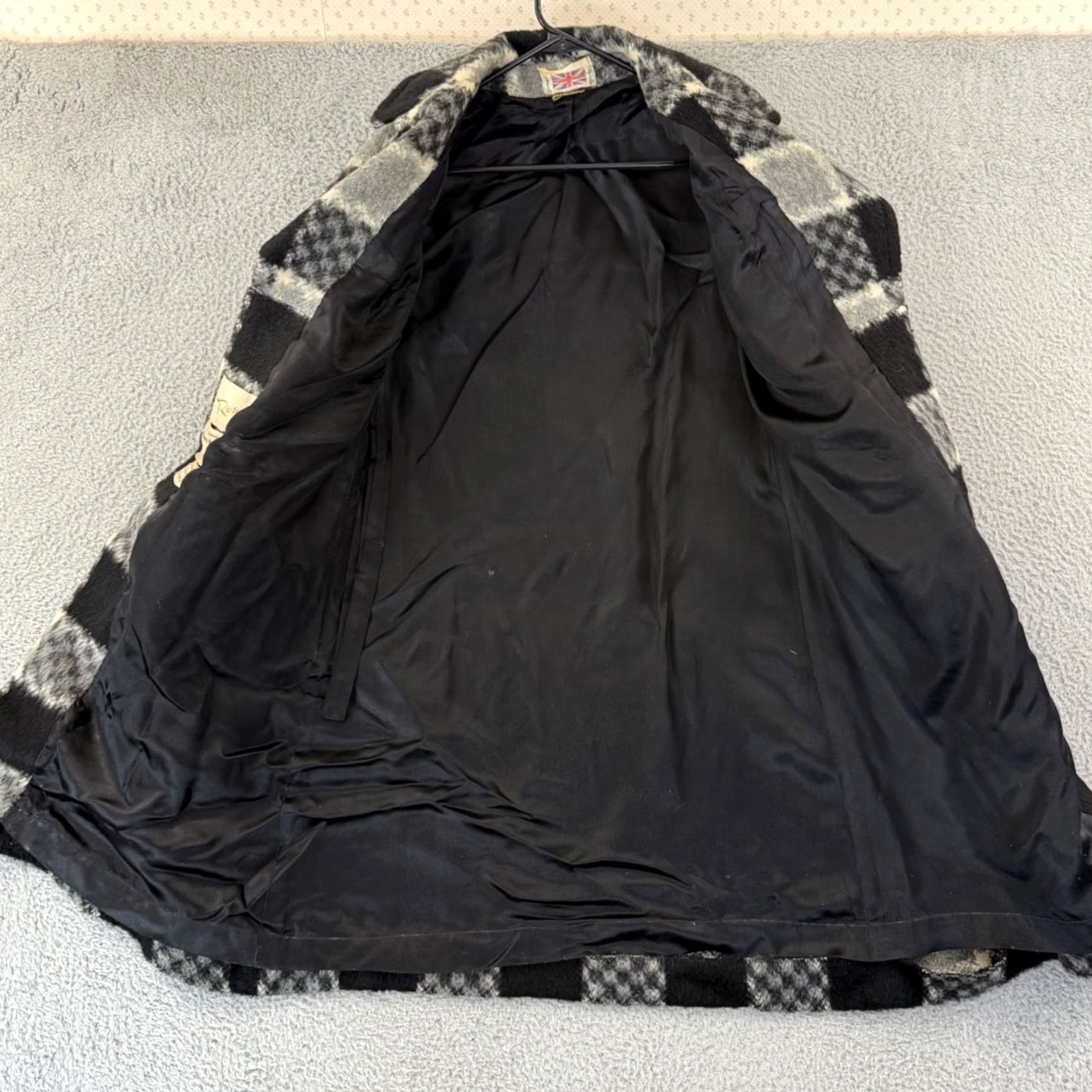 Vintage VINTAGE Rosewin Coat Womens Small Black White Check Mohair Wool 60s England Size S / US 4 / IT 40 - 6 Thumbnail